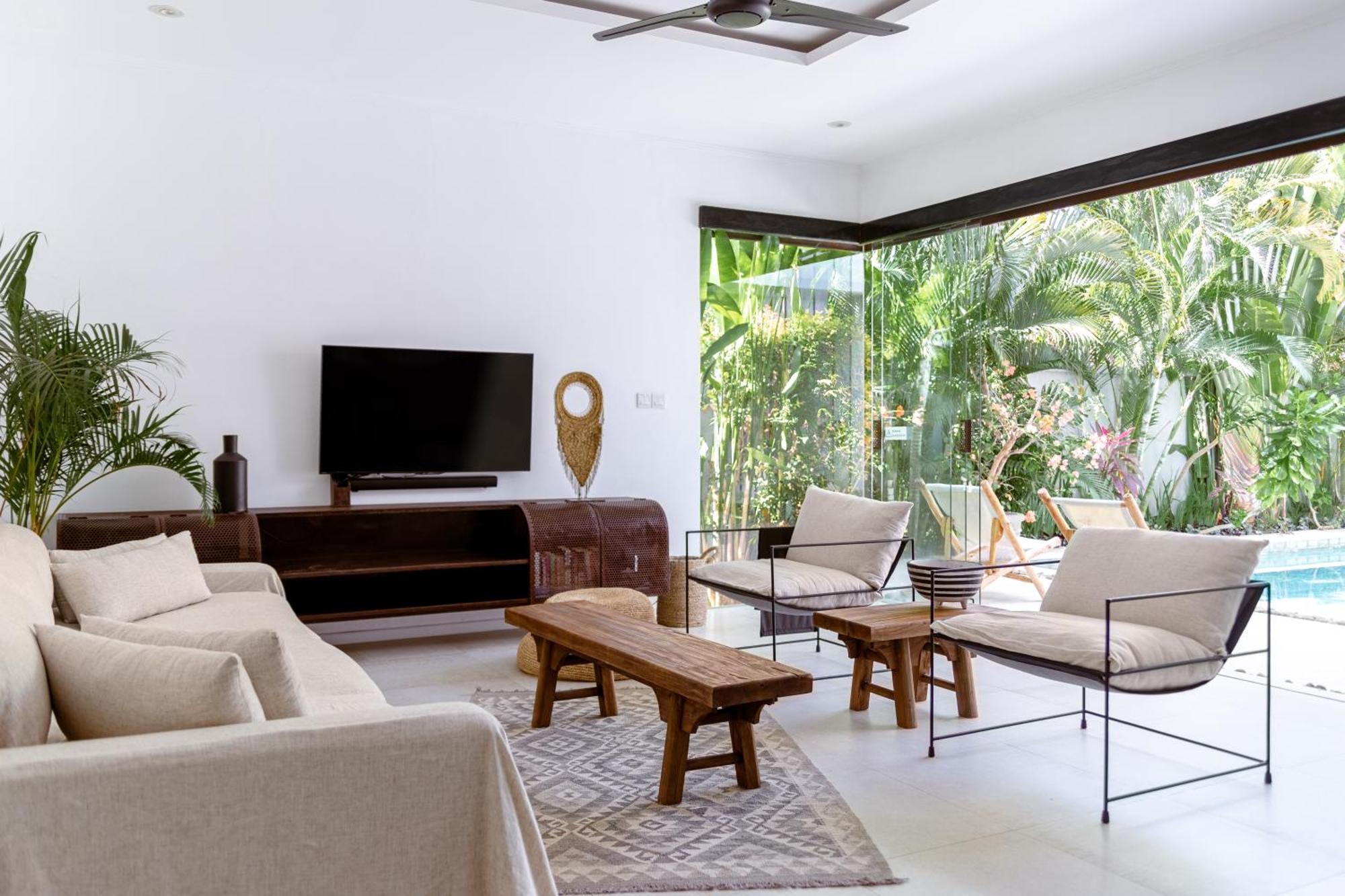 3 Bedroom - Walk To Bingin *