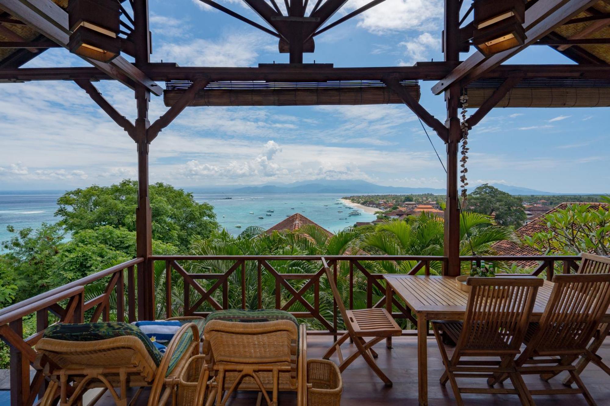 Lembongan Island Villa *
