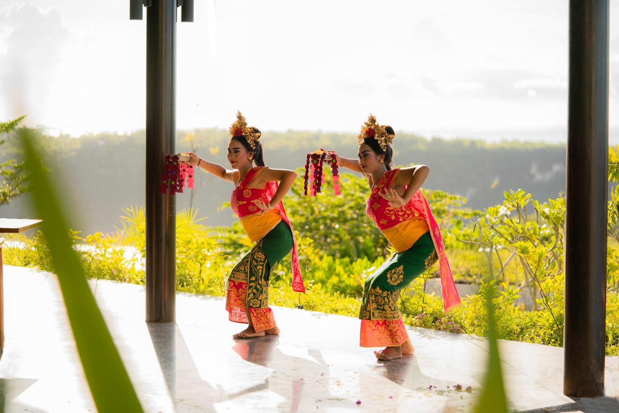 Maua Nusa Penida Bali Resort 5*