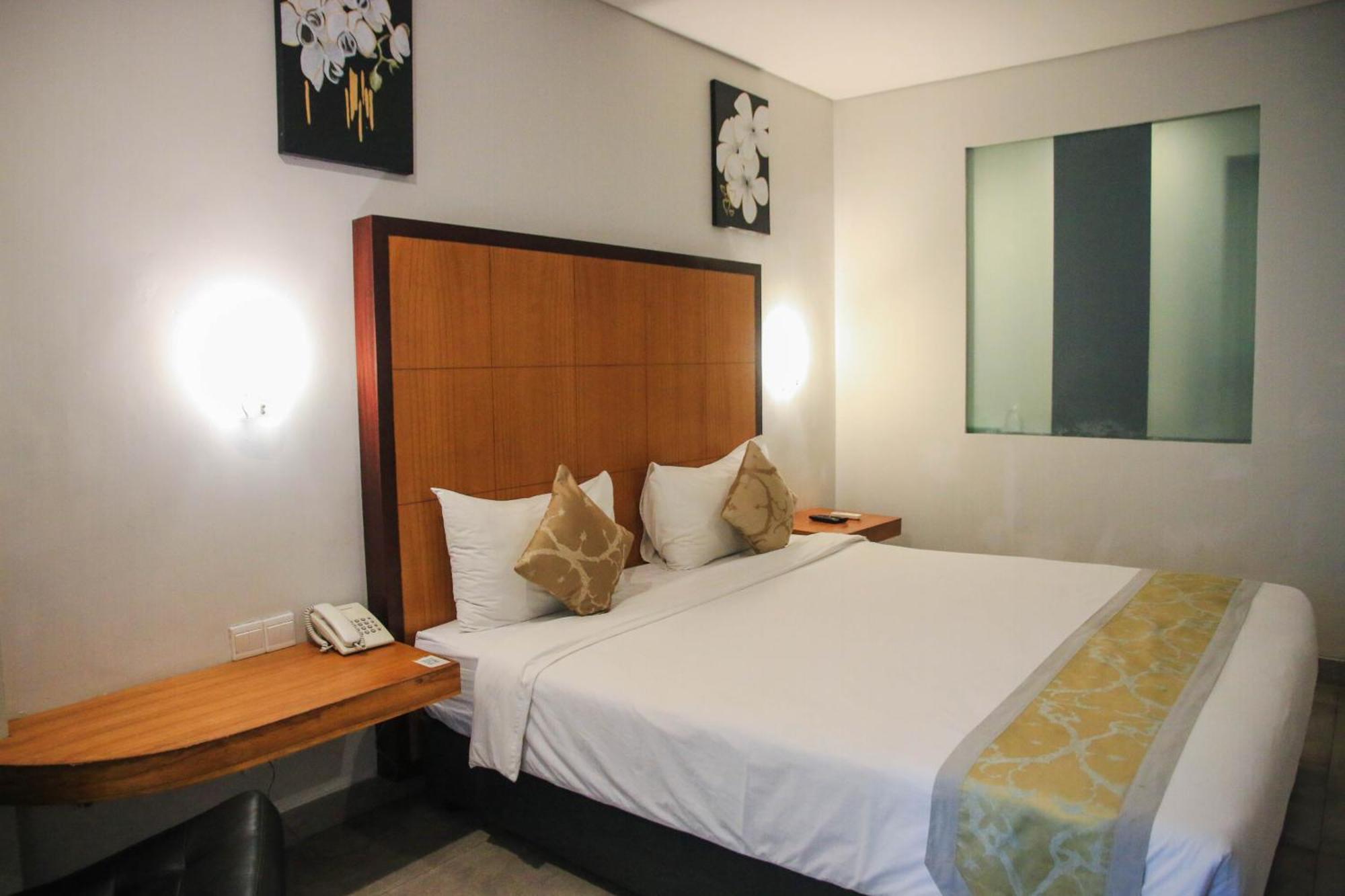 Hotel Dekuta 3*