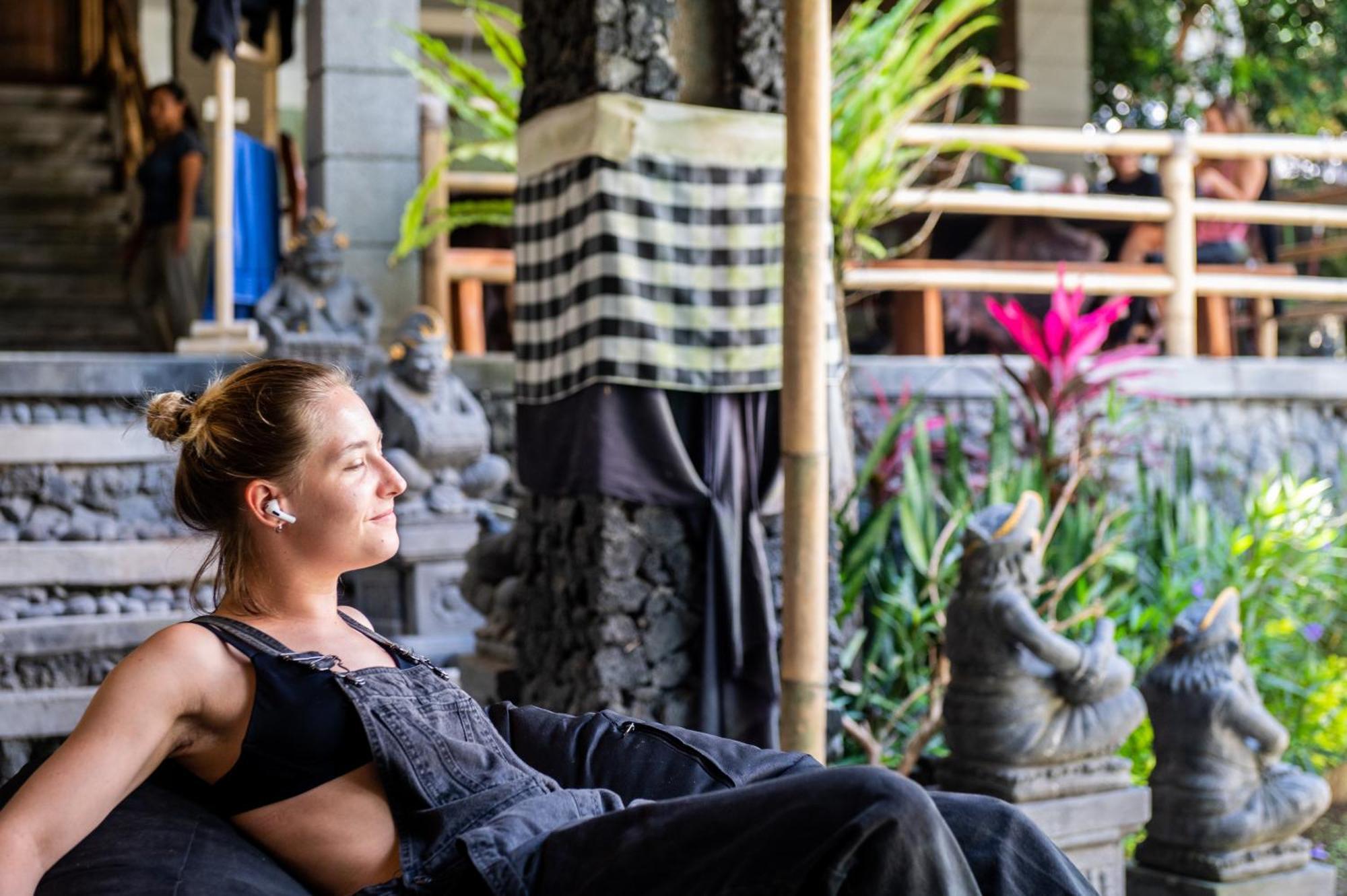 Surf & Yoga Bali