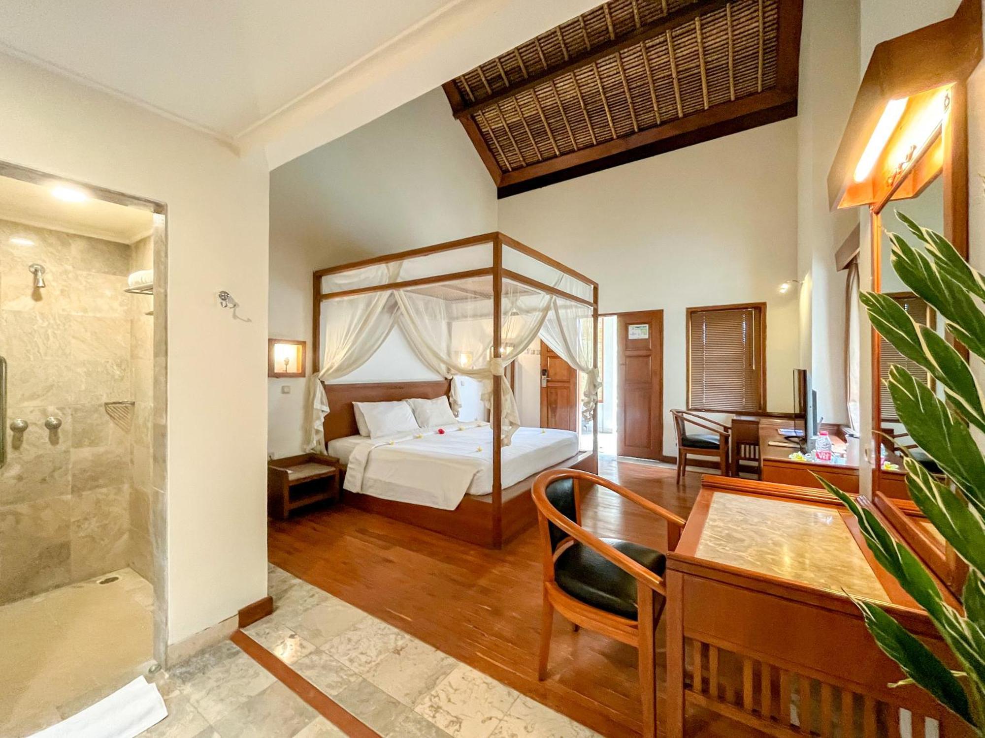 The Lagoon Bali Pool And 3* Legian (Bali)