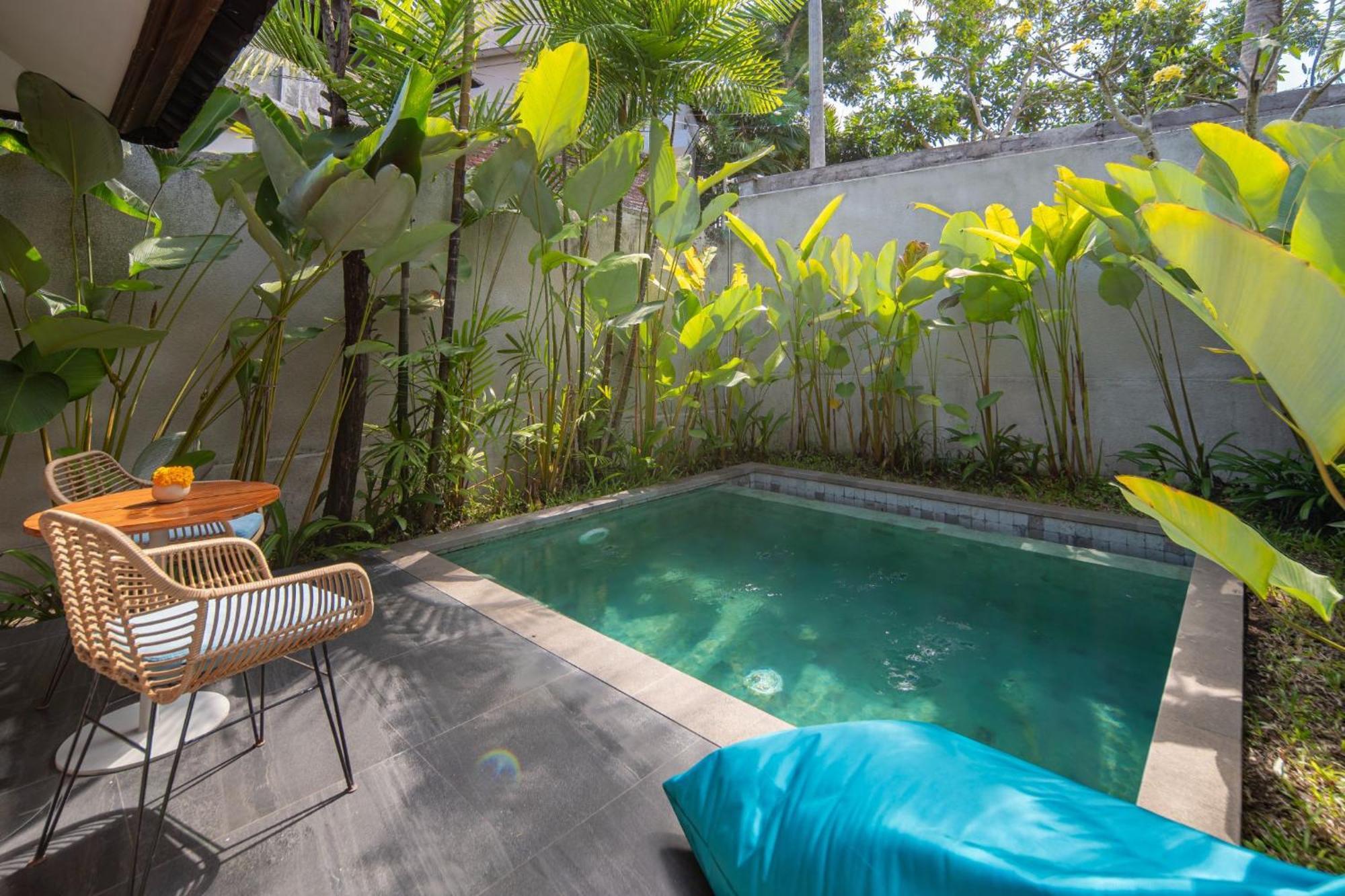 Hotel Ecozy Dijiwa
