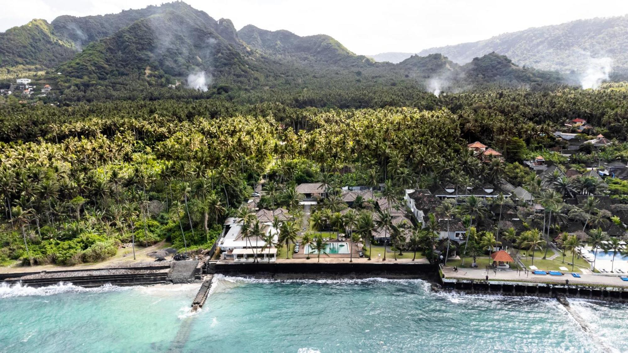Nirwana & Resort