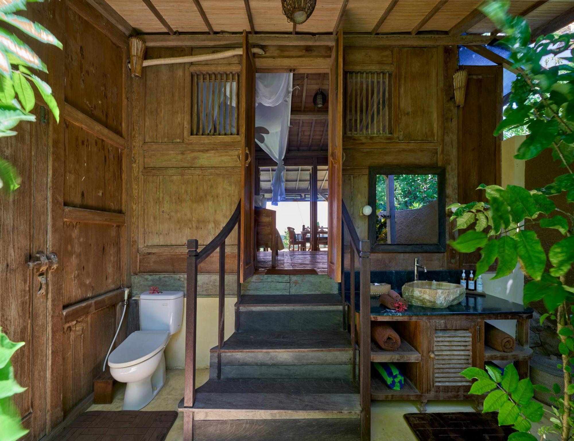 Bay Hideaway Holiday park 4*