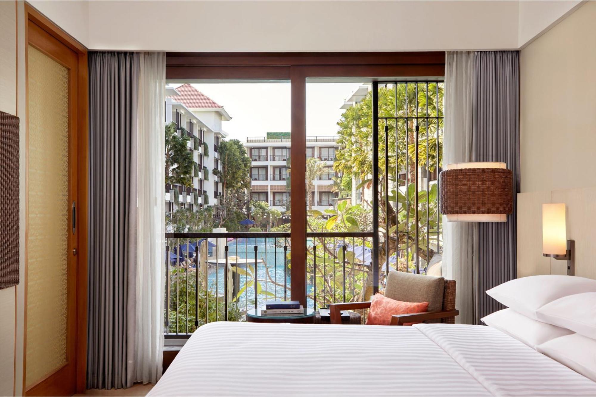 Courtyard By Marriott Bali 5*