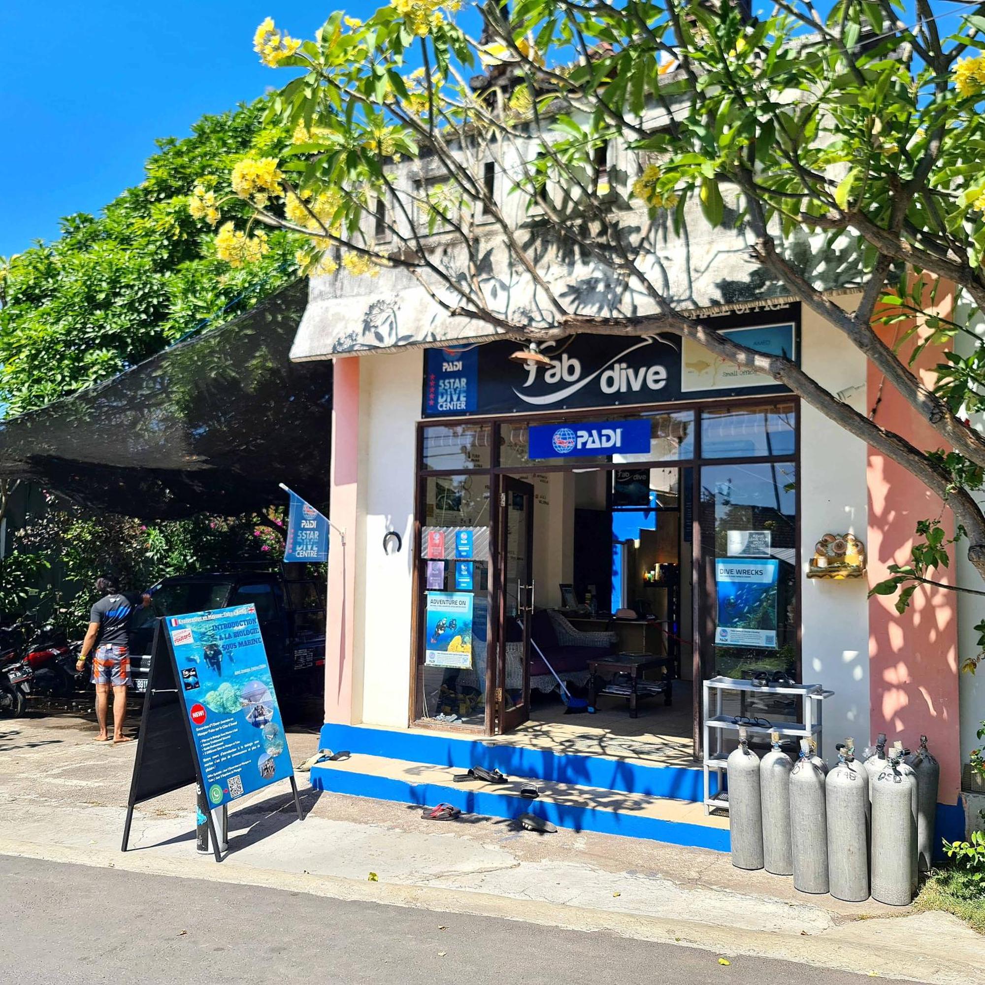 Hostel Bali Fab Dive Center