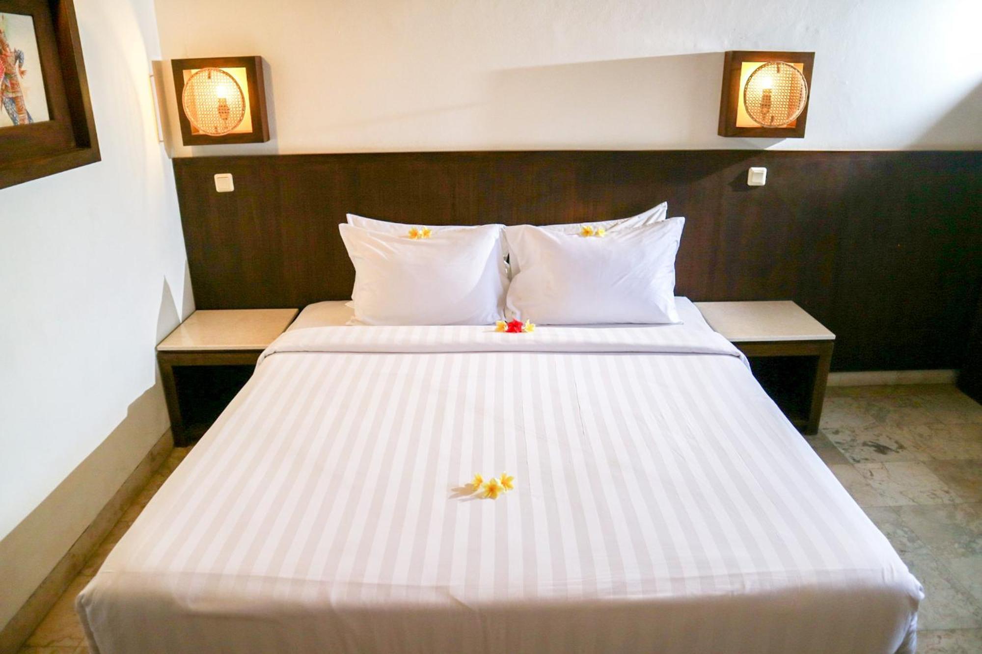 The Lagoon Bali Pool And 3* Legian (Bali)