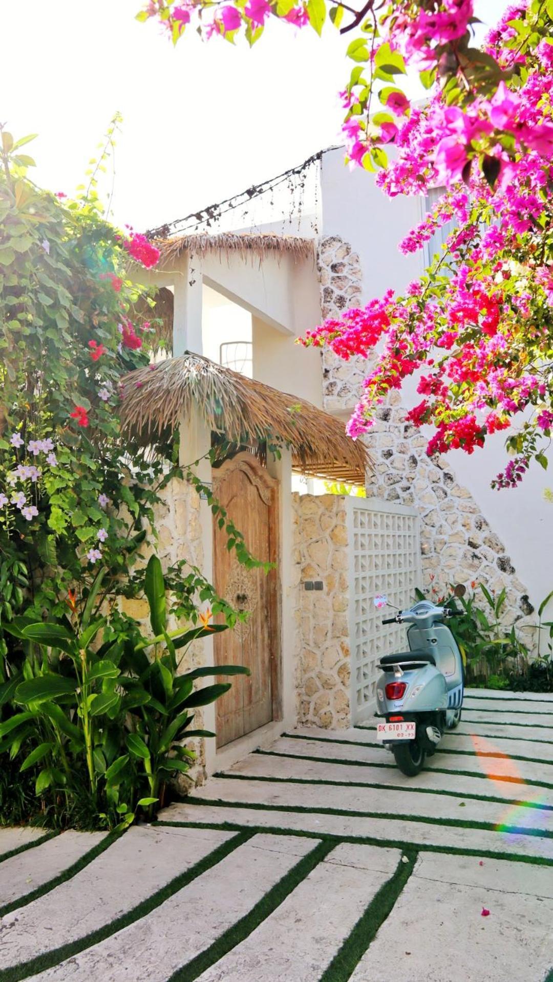 Hotel Khaiyyara Jimbaran Bali 4*