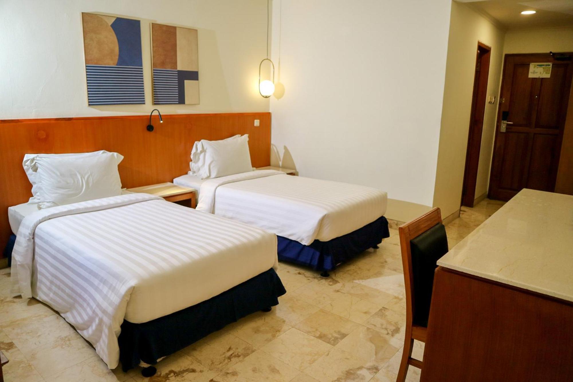 The Lagoon Bali Pool And 3* Legian (Bali)