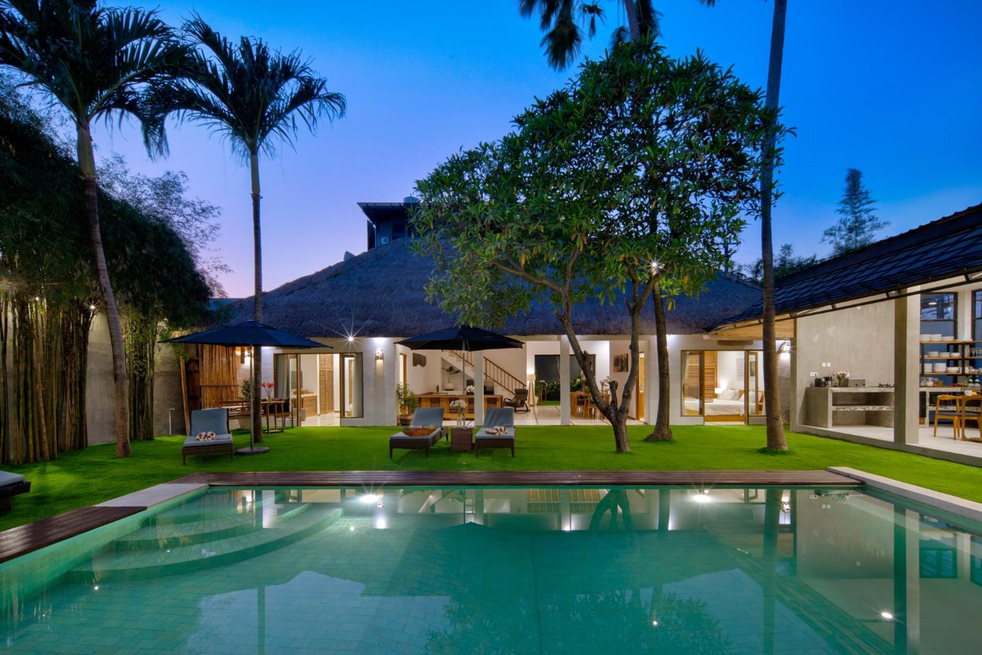 Big & Private 9 Bed, 9 Bath, Viola Villa, Pool, Location Villa *