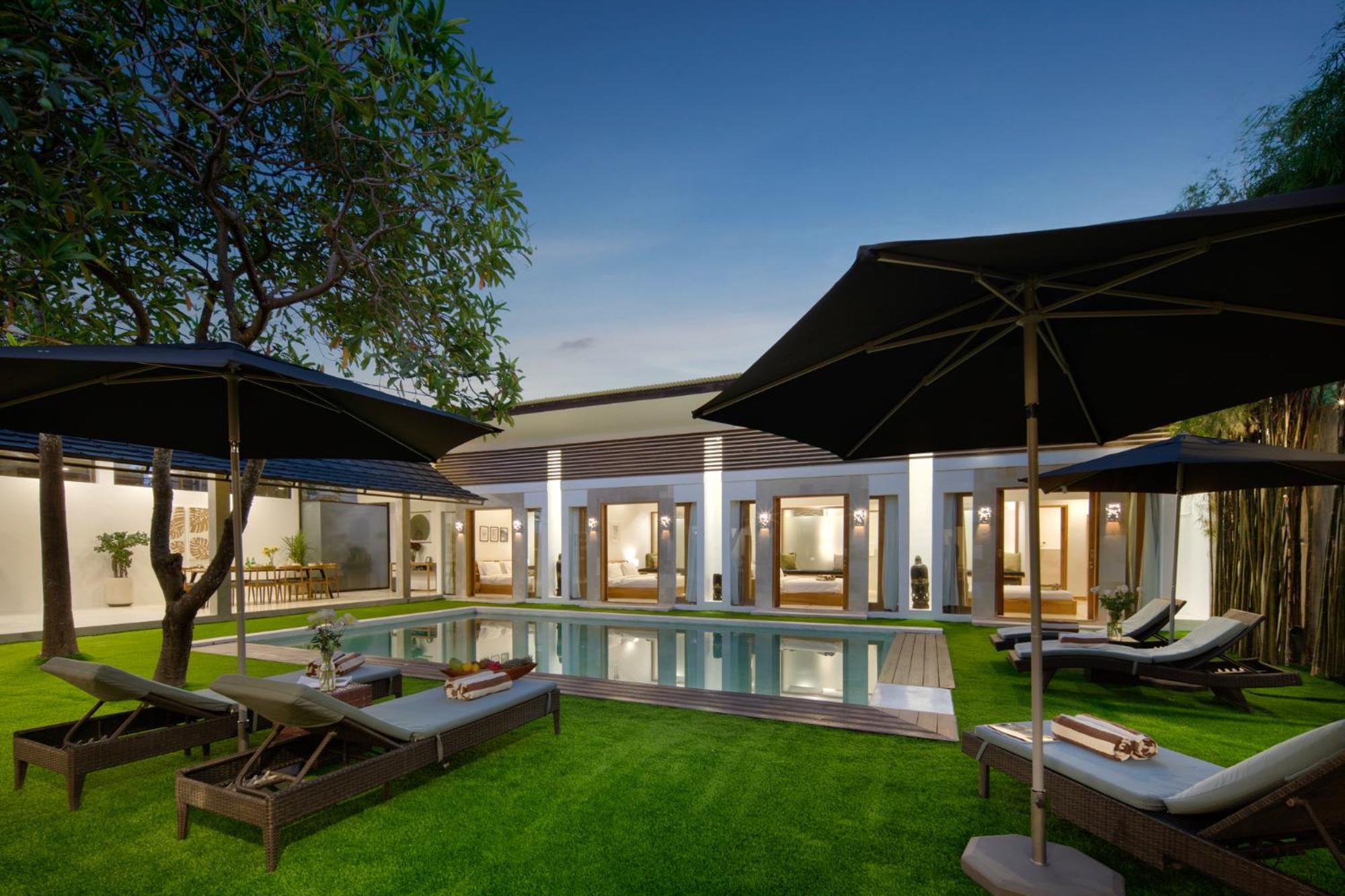 Big & Private 9 Bed, 9 Bath, Viola Villa, Pool, Location