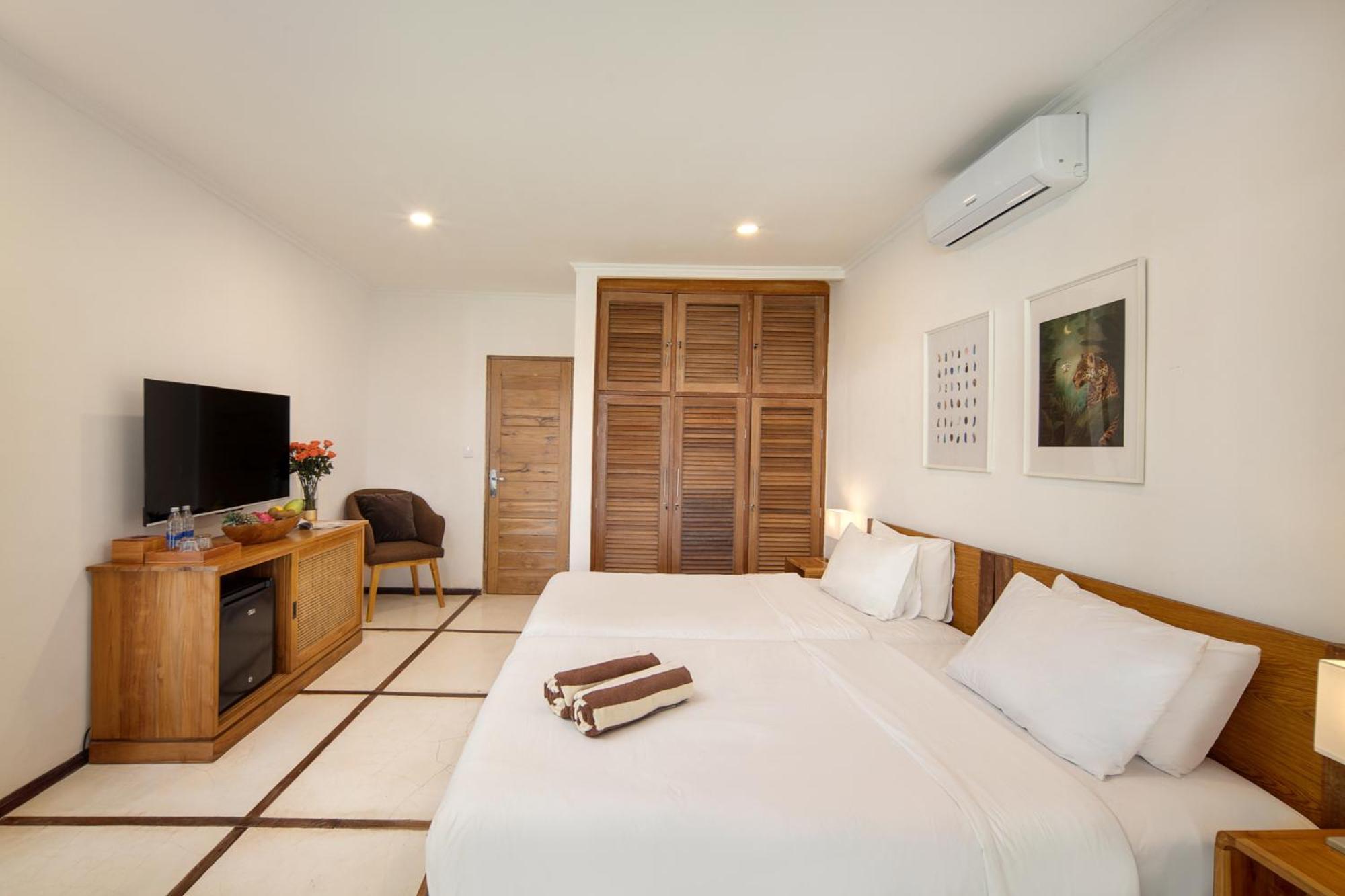 Big & Private 9 Bed, 9 Bath, Viola Villa, Pool, Location Villa