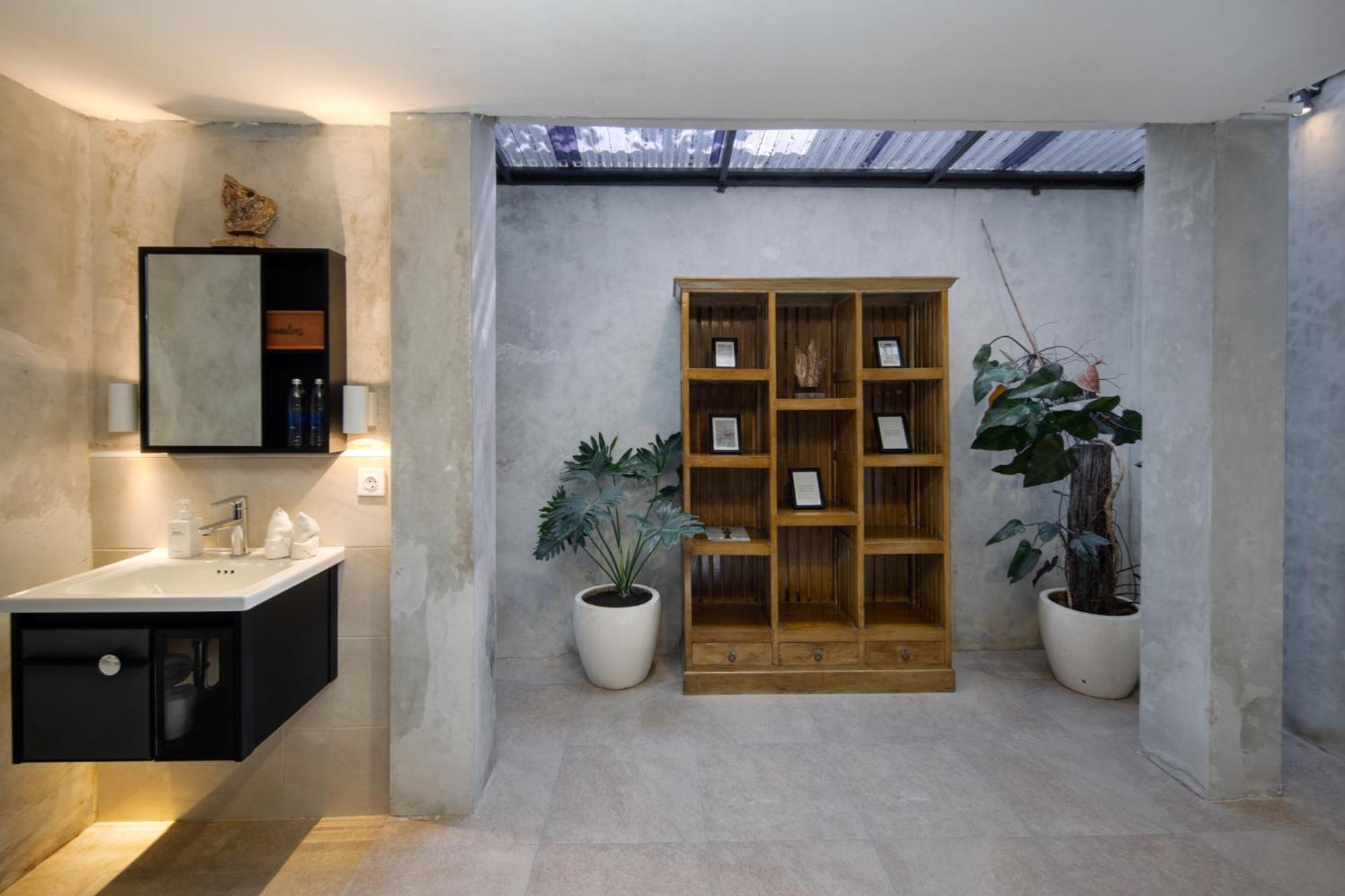 Villa Big & Private 9 Bed, 9 Bath, Viola Villa, Pool, Location *