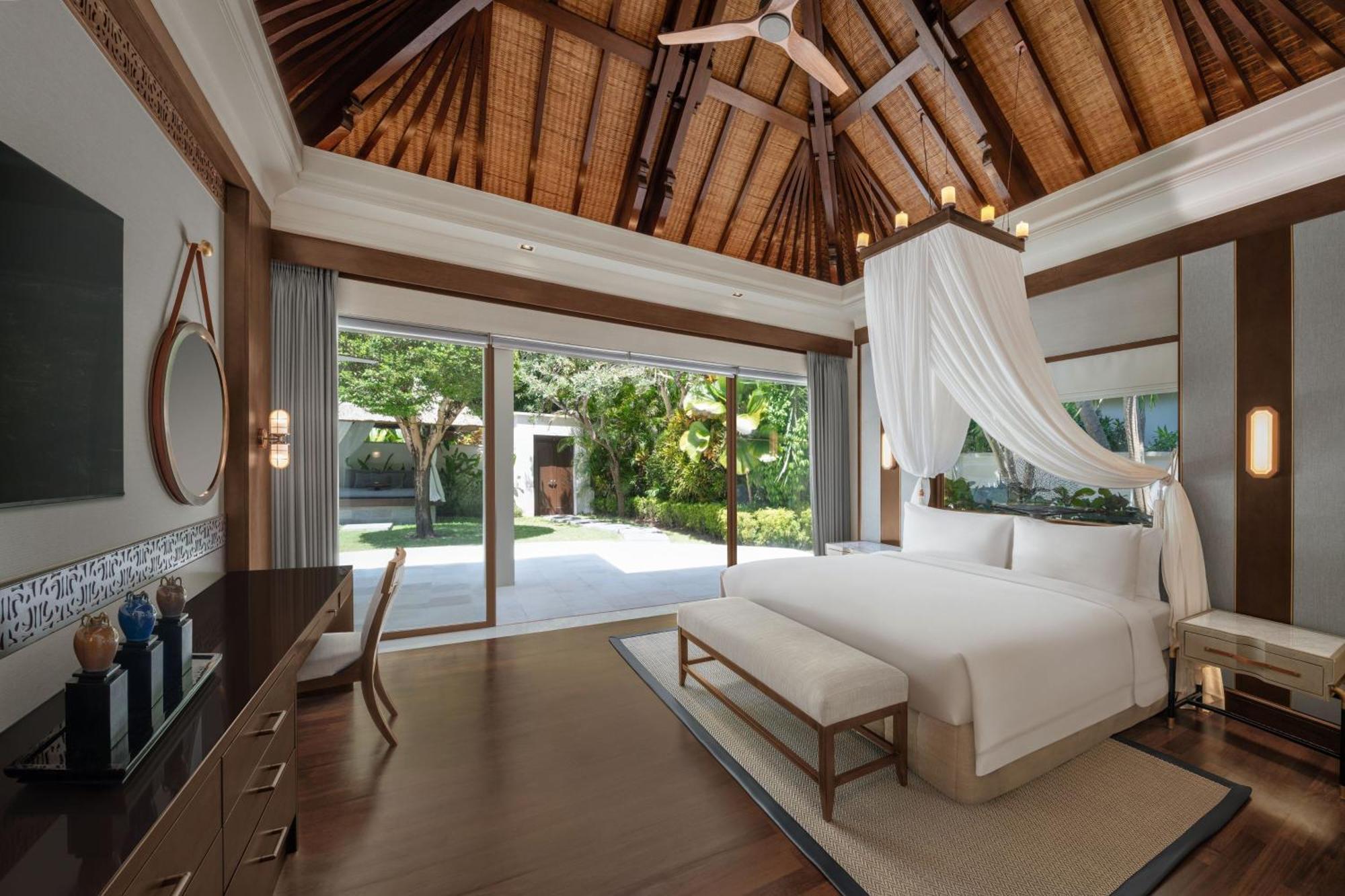 The Laguna, A Luxury Collection & Spa, Nusa Dua, Bali Resort