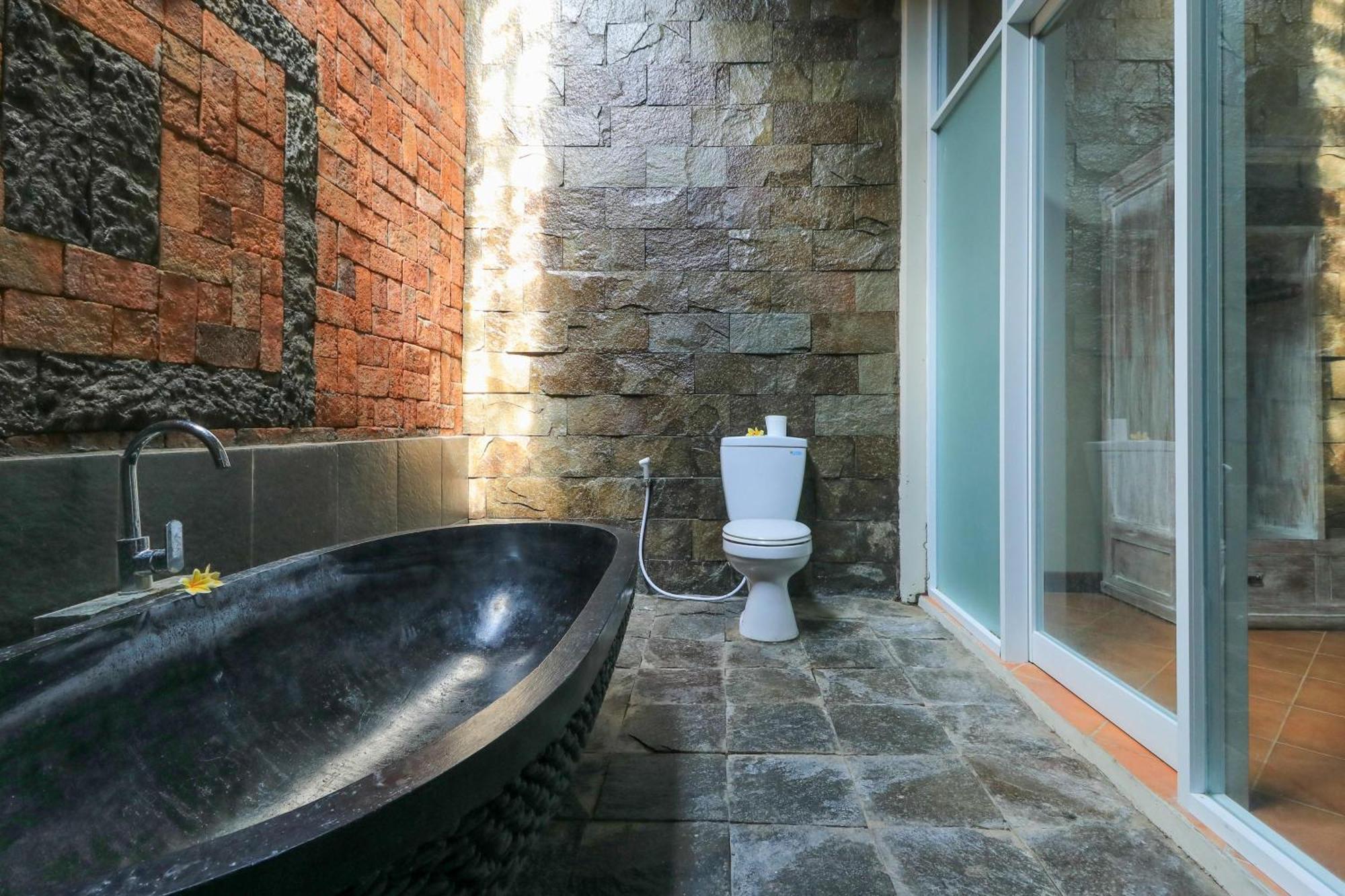 Diuma Yoga Meditation Retreat And Healing Center Sanur (Bali)