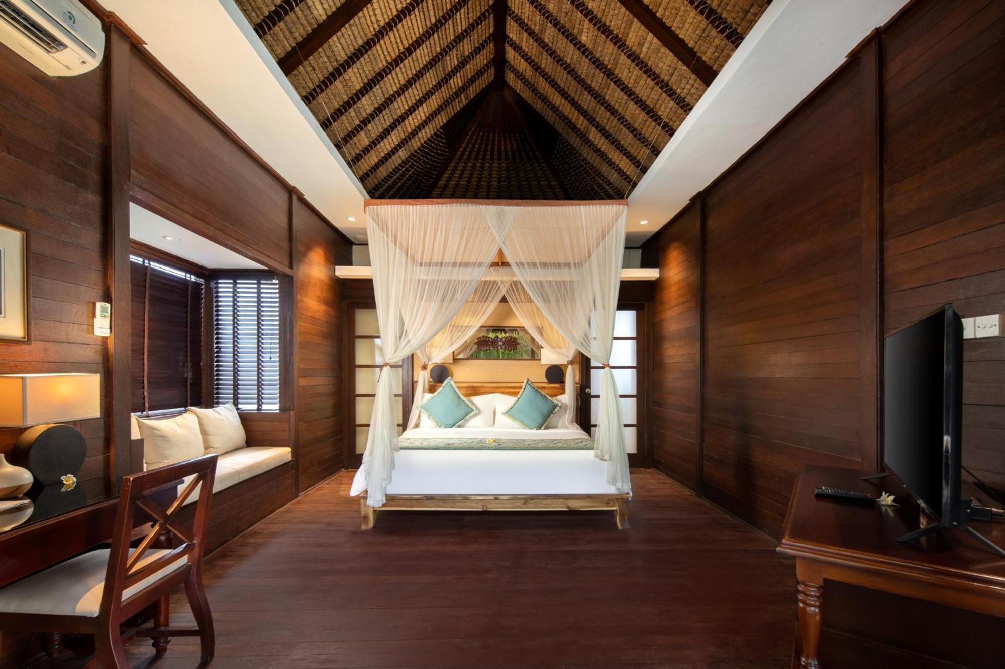 Resort Club &