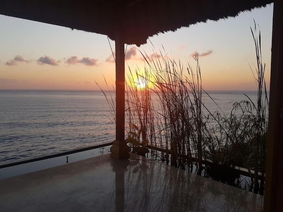 Tengguli Deluxe 20 M Infinitypool Ocean Front