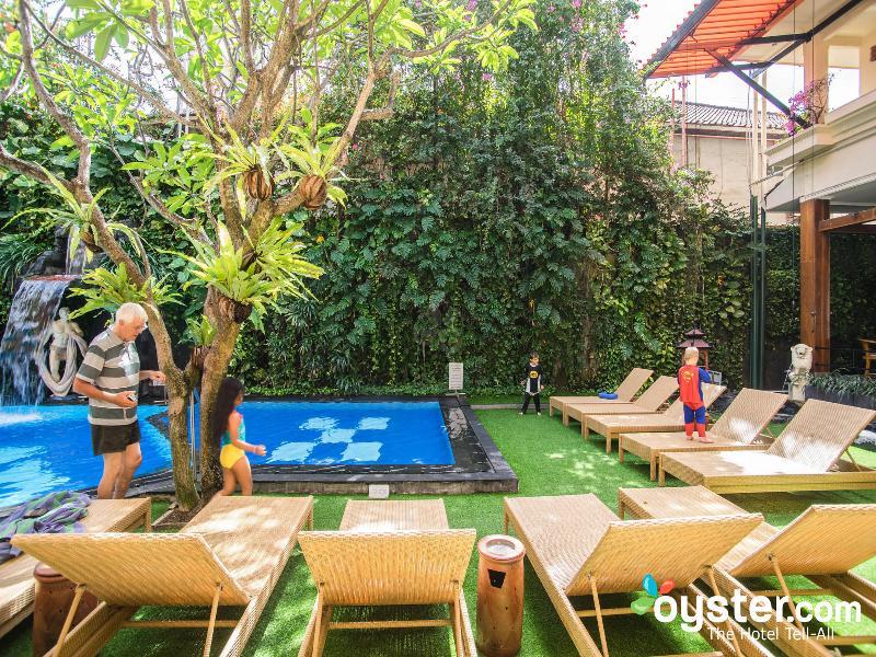 Green Garden Hotel 2*