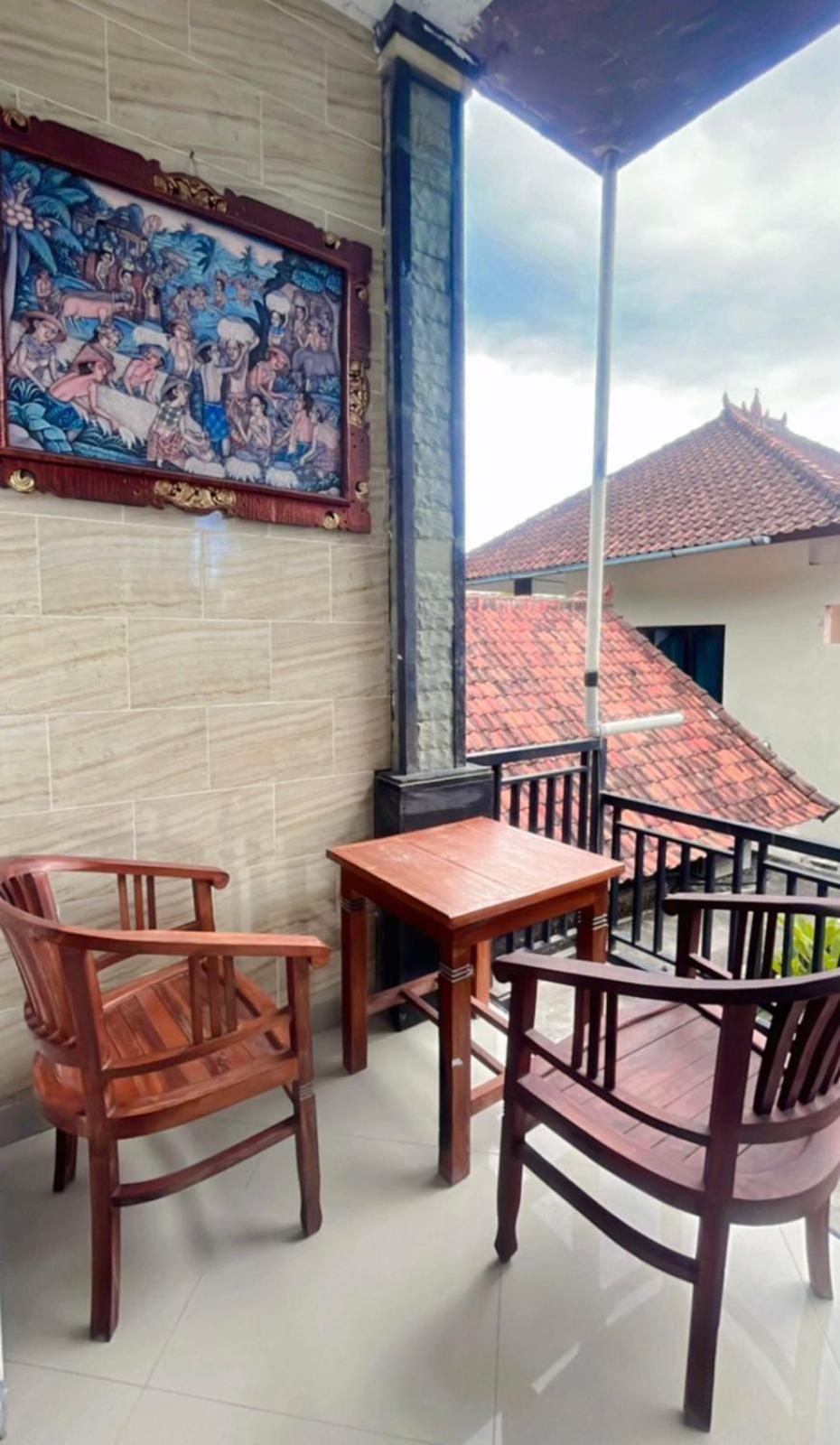 D Jana * Amed (Bali)