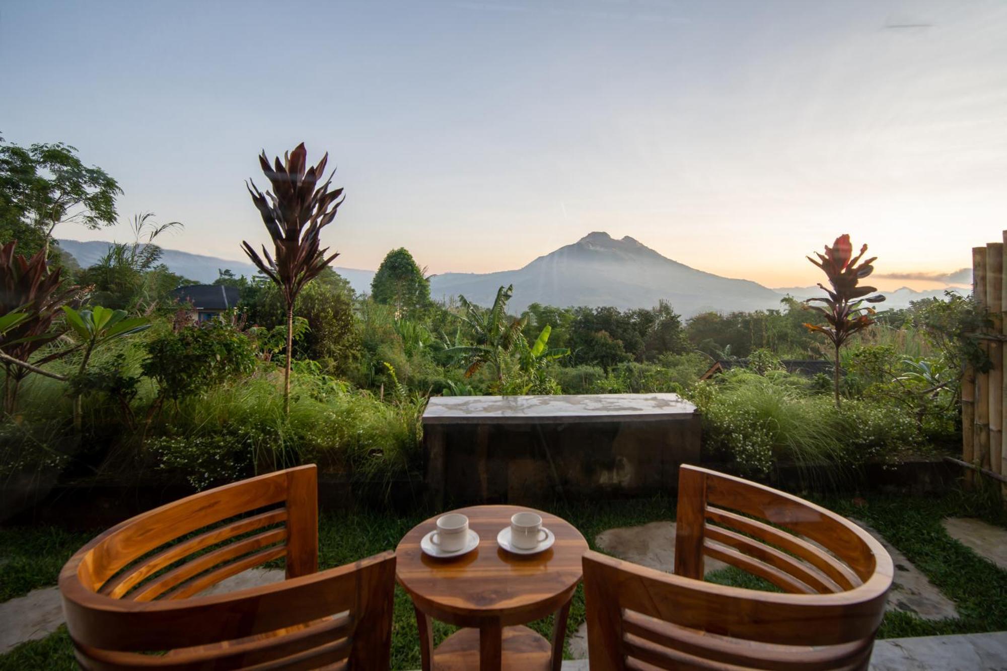 Mountain Peak Hotel