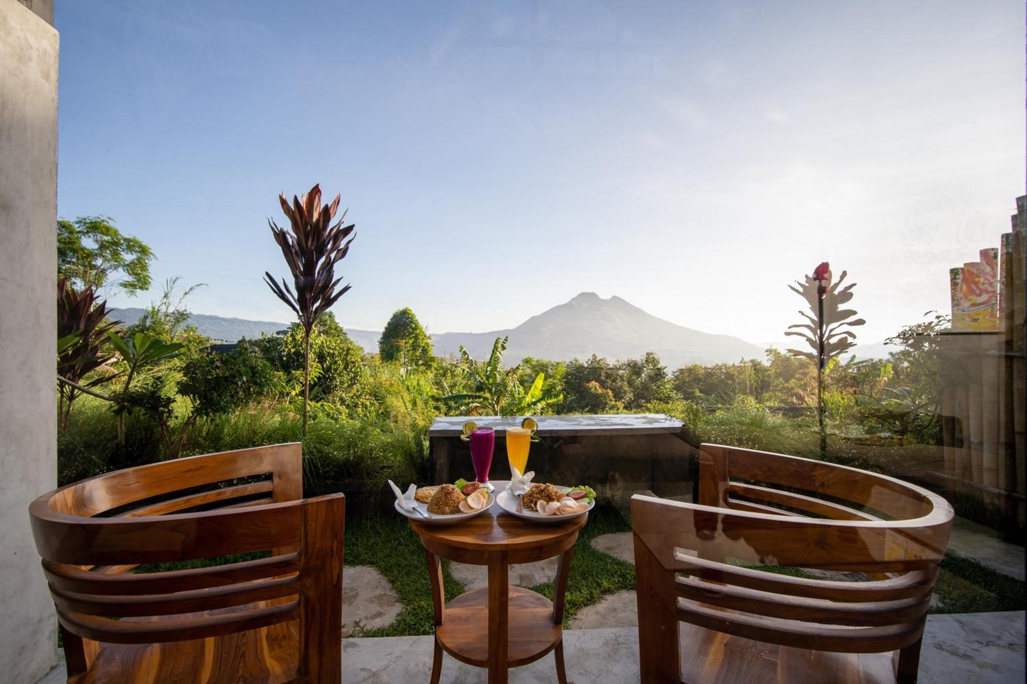 Mountain Peak Hotel 3*