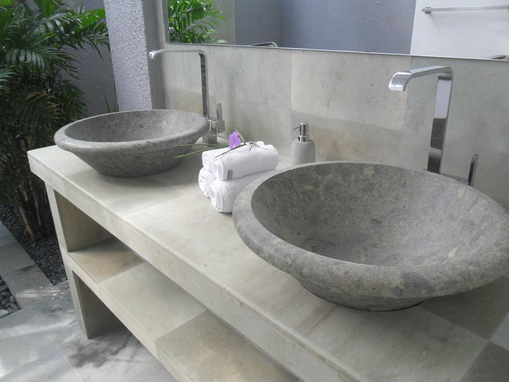 Ju'blu 3* Lovina (Bali)