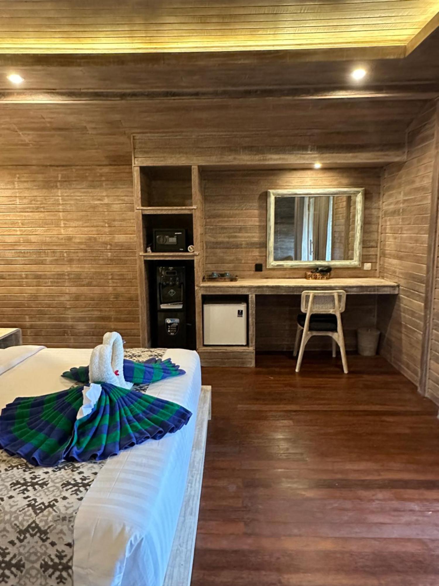 The Niti Hut's Lembongan Holiday park 4*