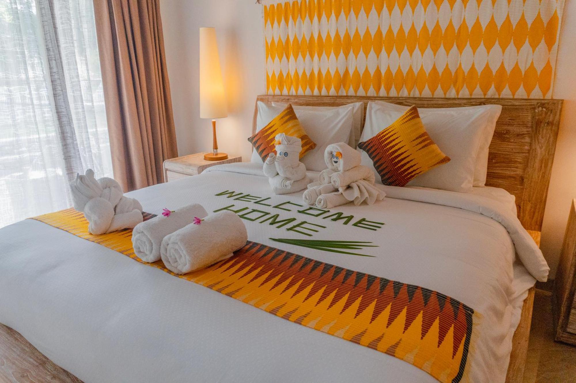 Caspla By Loccal Collection