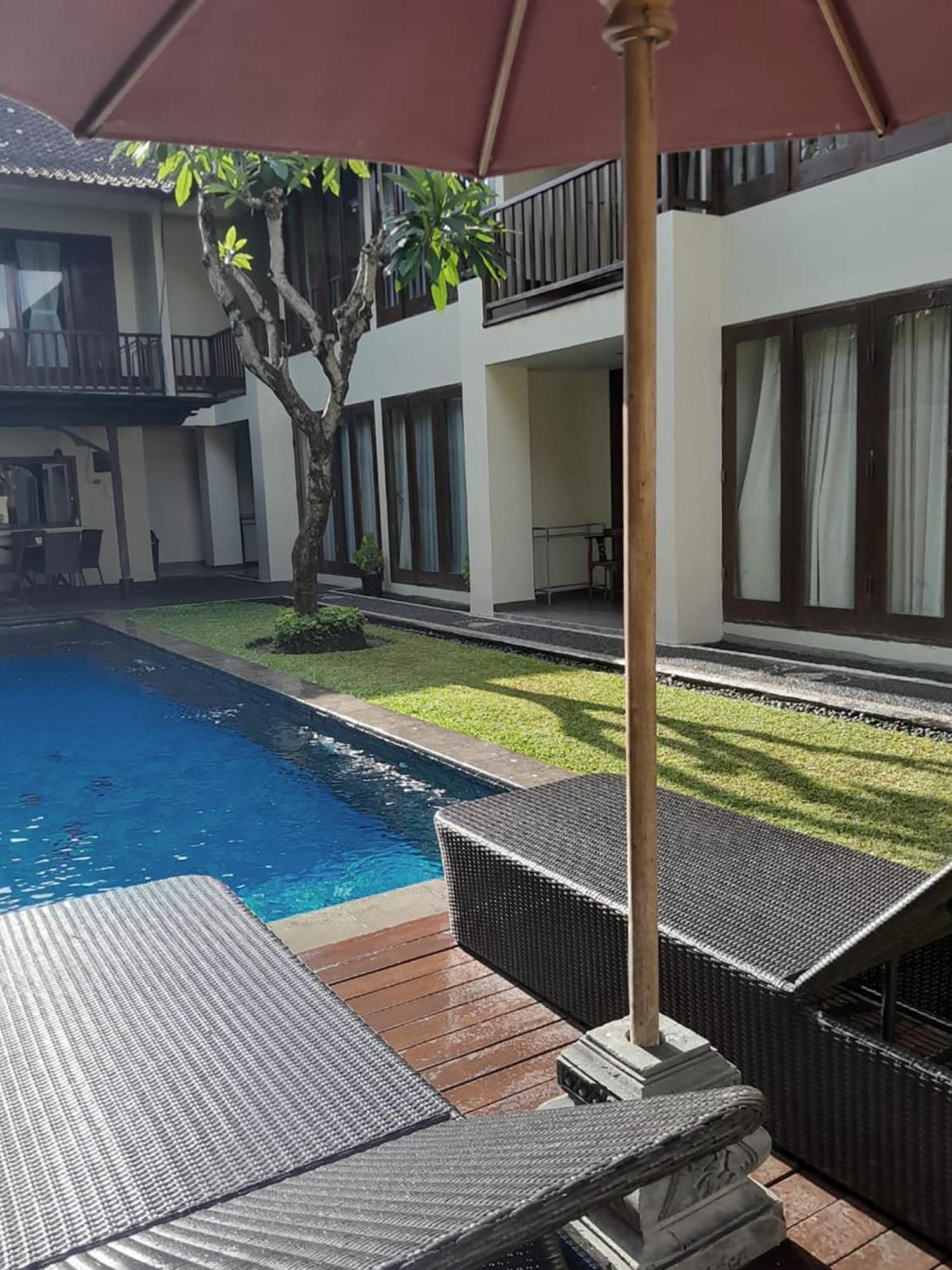 Aparthotel Sekuta 3*