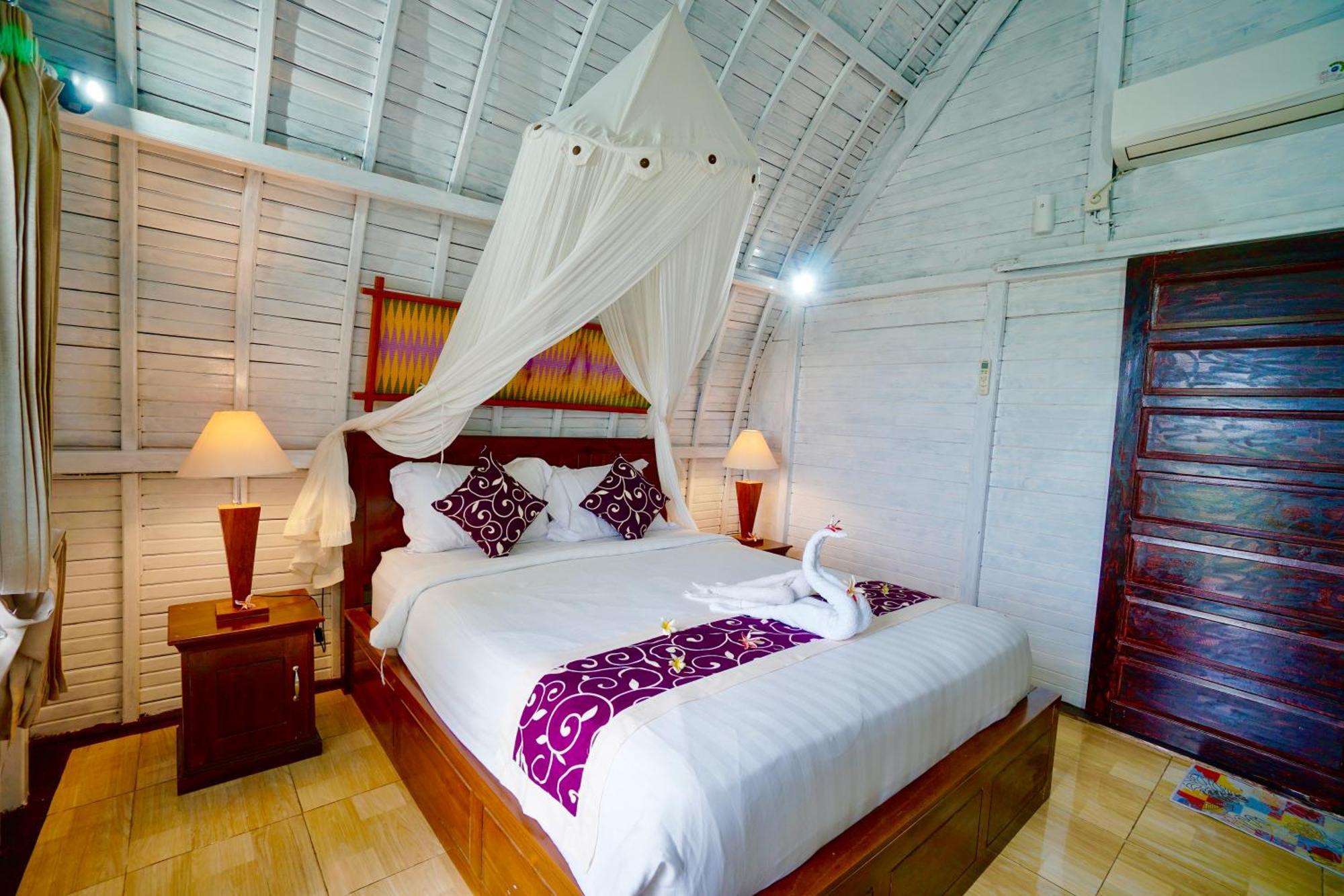 Hotra Hill Holiday park Batununggul