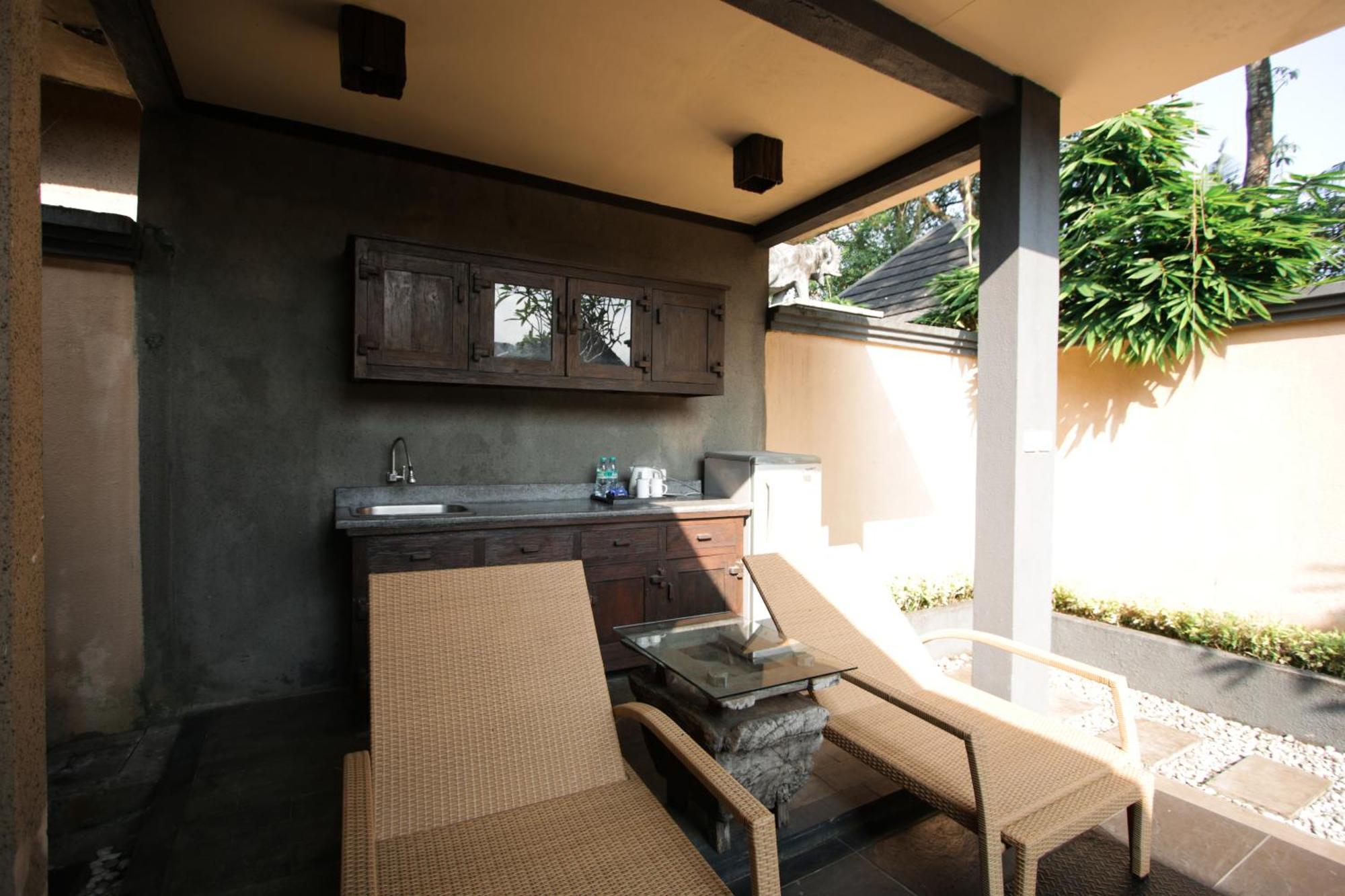 Gino Feruci By Kagum Ubud (Bali)