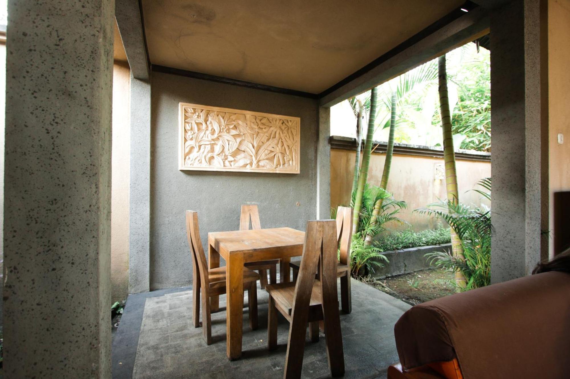 Gino Feruci By Kagum Ubud (Bali)
