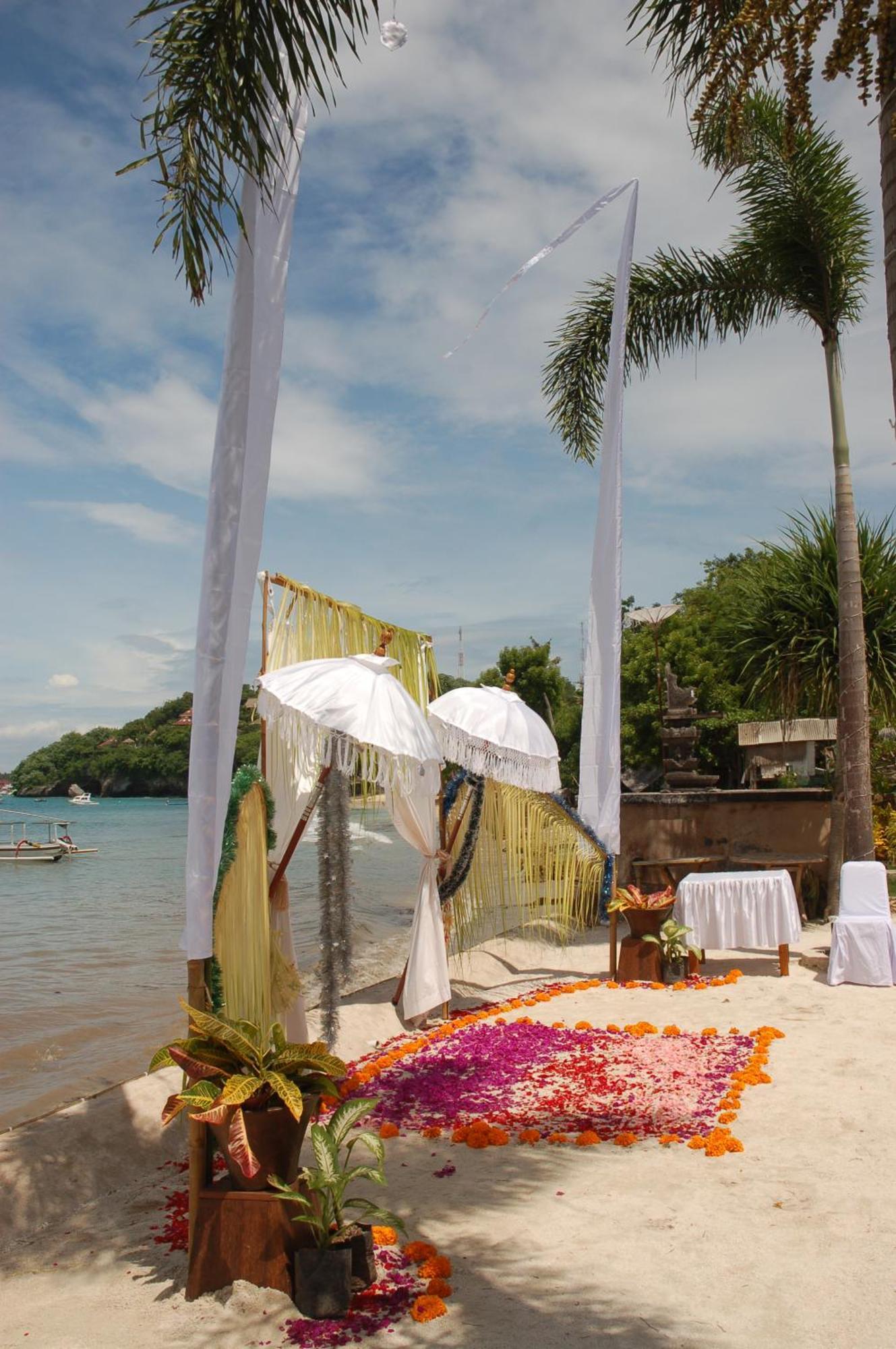 Resort Bay Shore Huts