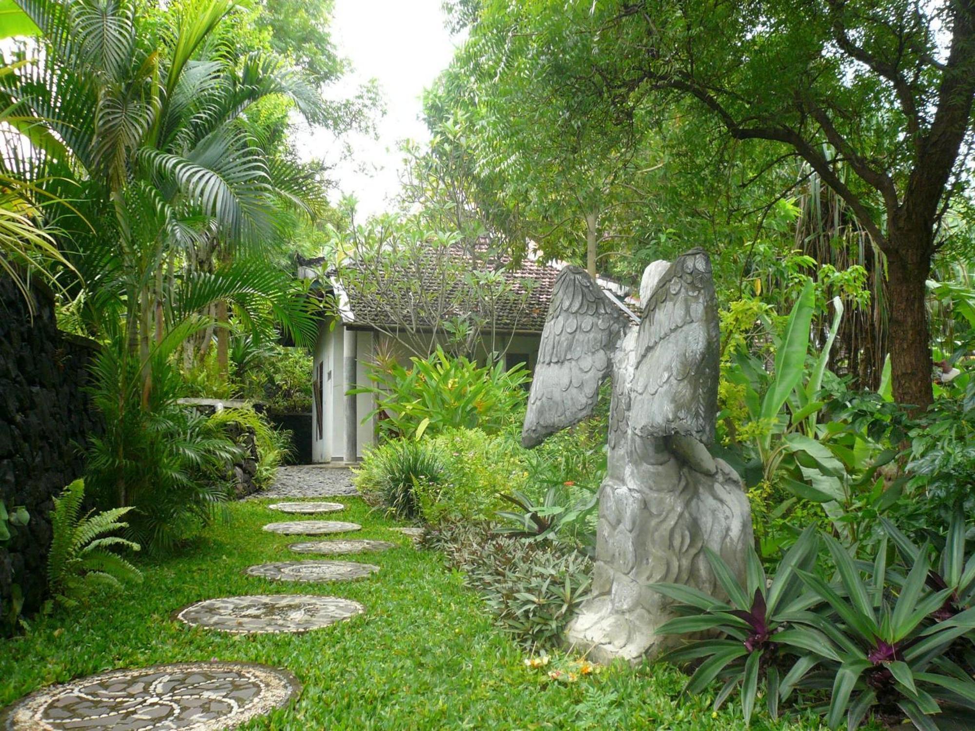 Sananda Holiday park