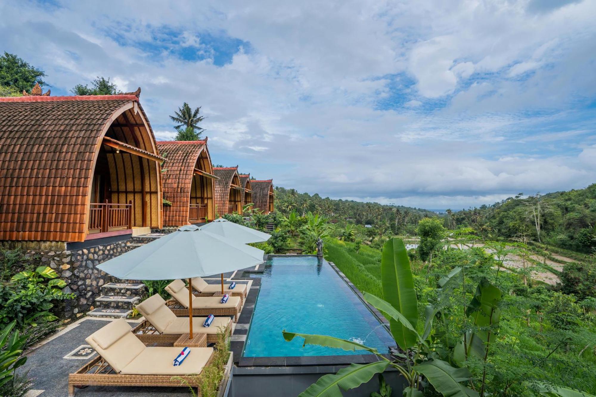 Hotel Lumbung Seraya *