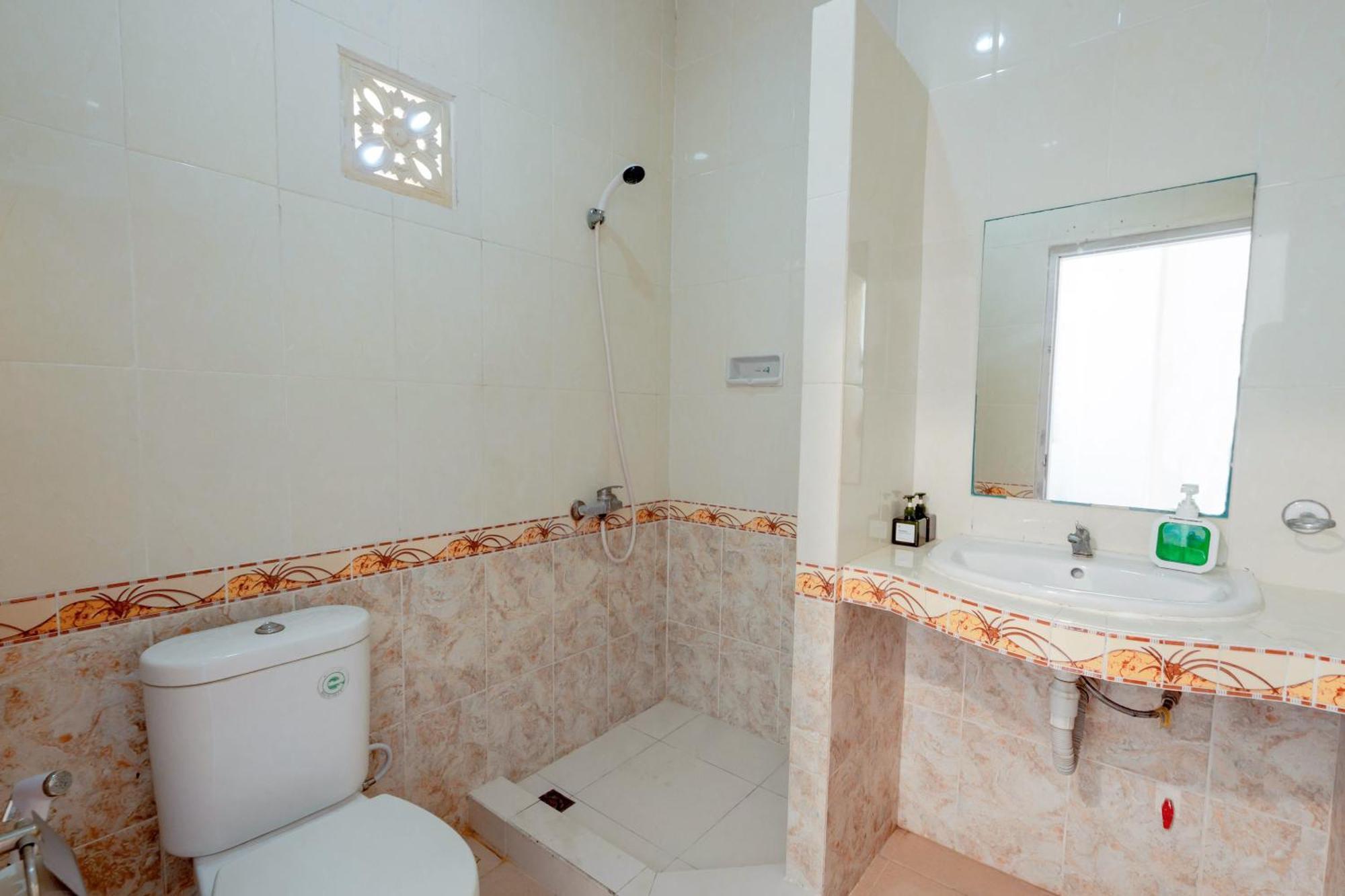 Hotel Urbanview Rasa Sayang Tanjung Benoa Bali 2*