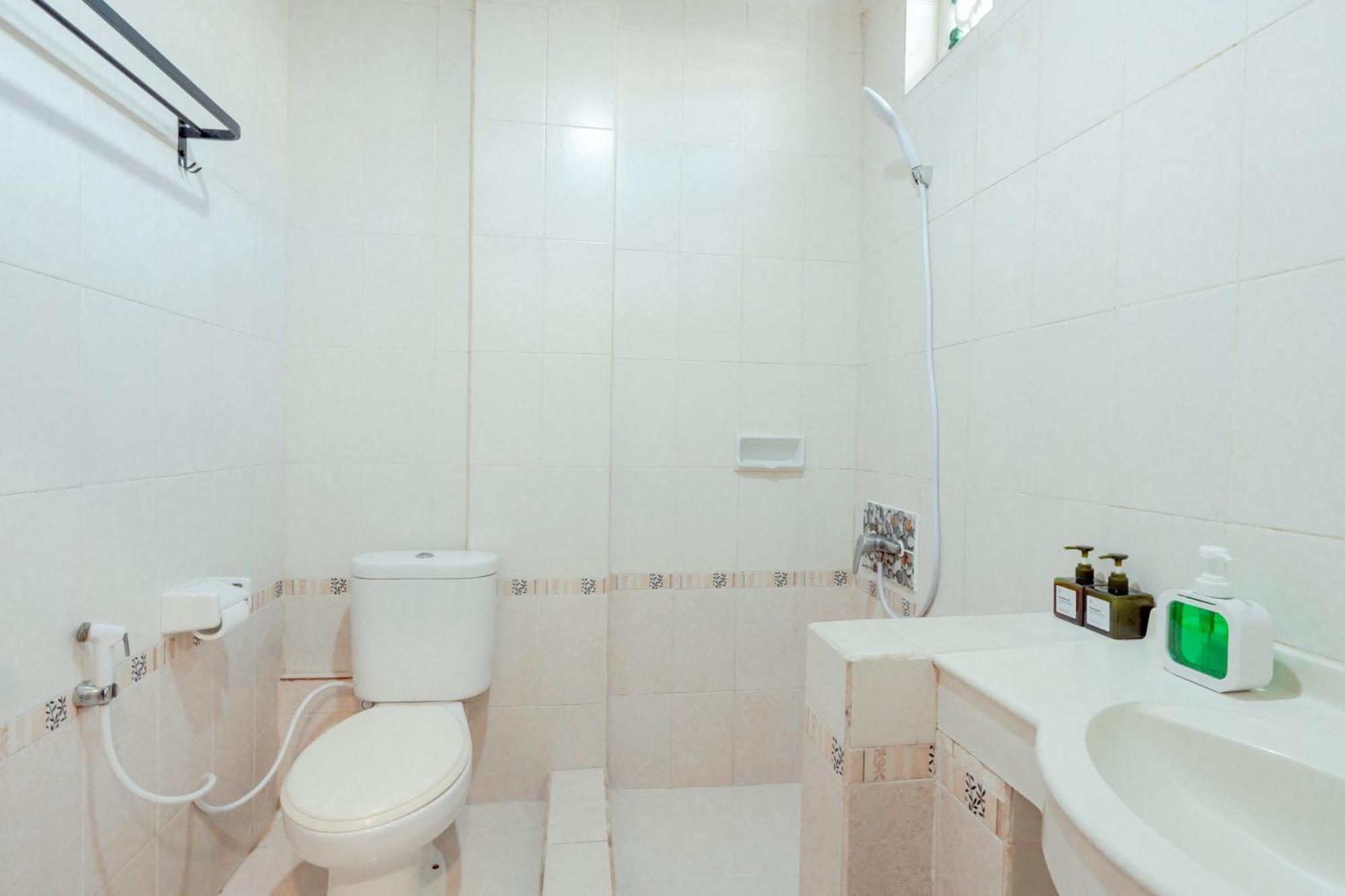 Hotel Urbanview Rasa Sayang Tanjung Benoa Bali 2*