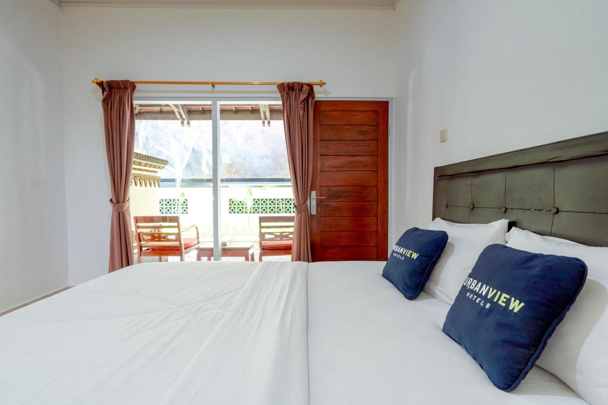 Hotel Urbanview Rasa Sayang Tanjung Benoa Bali