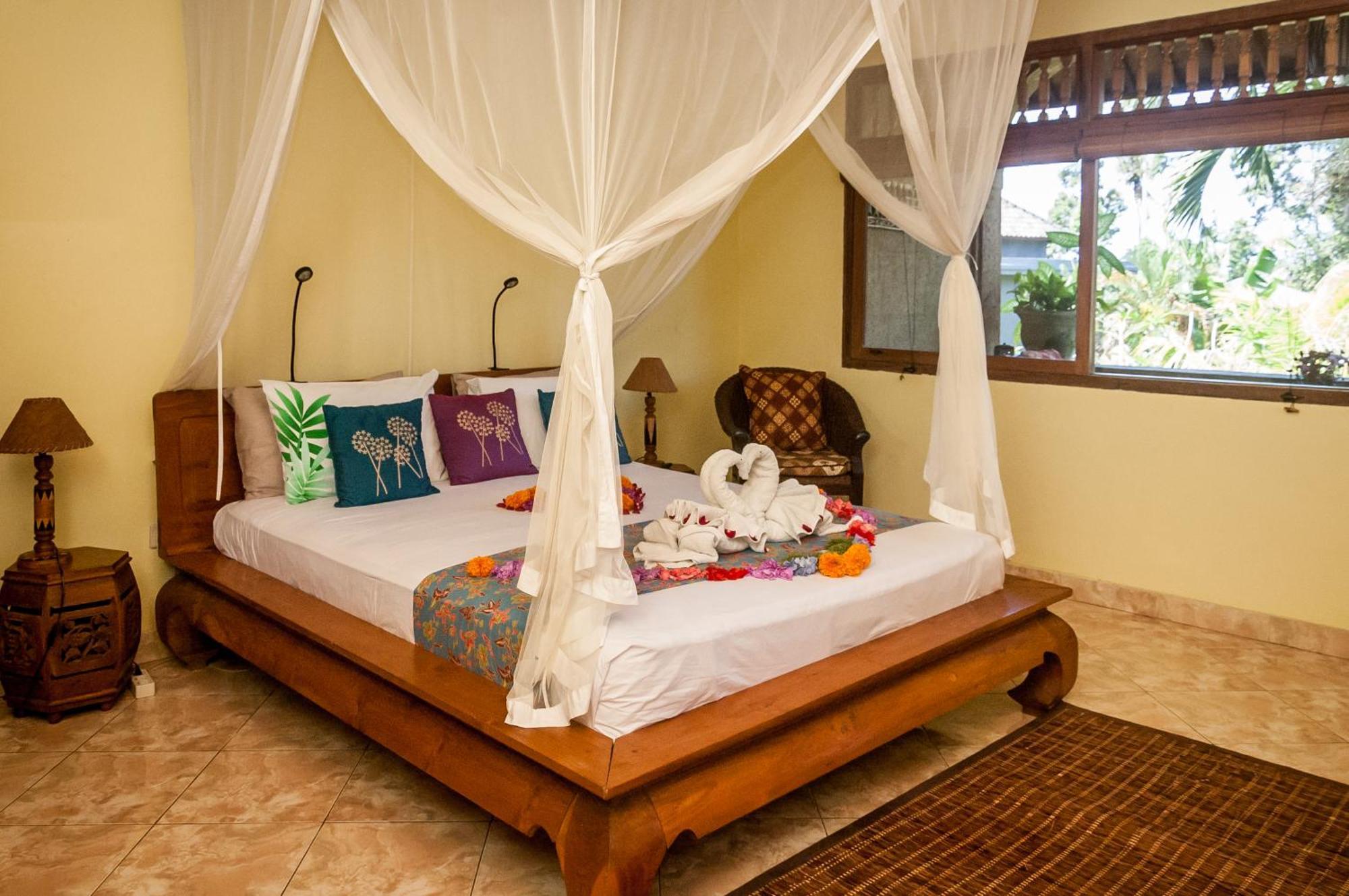 Hotel Taman Rahasia Tropical Sanctuary And 3*