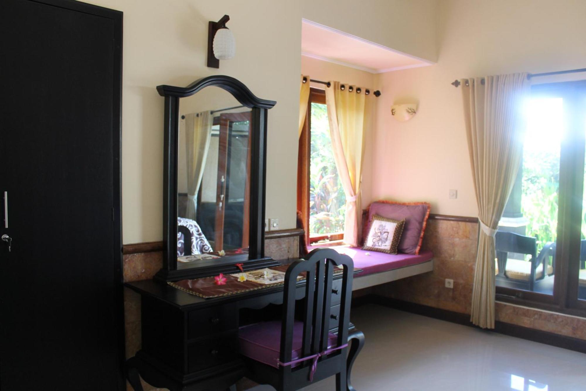 Mans & Holiday park 3*