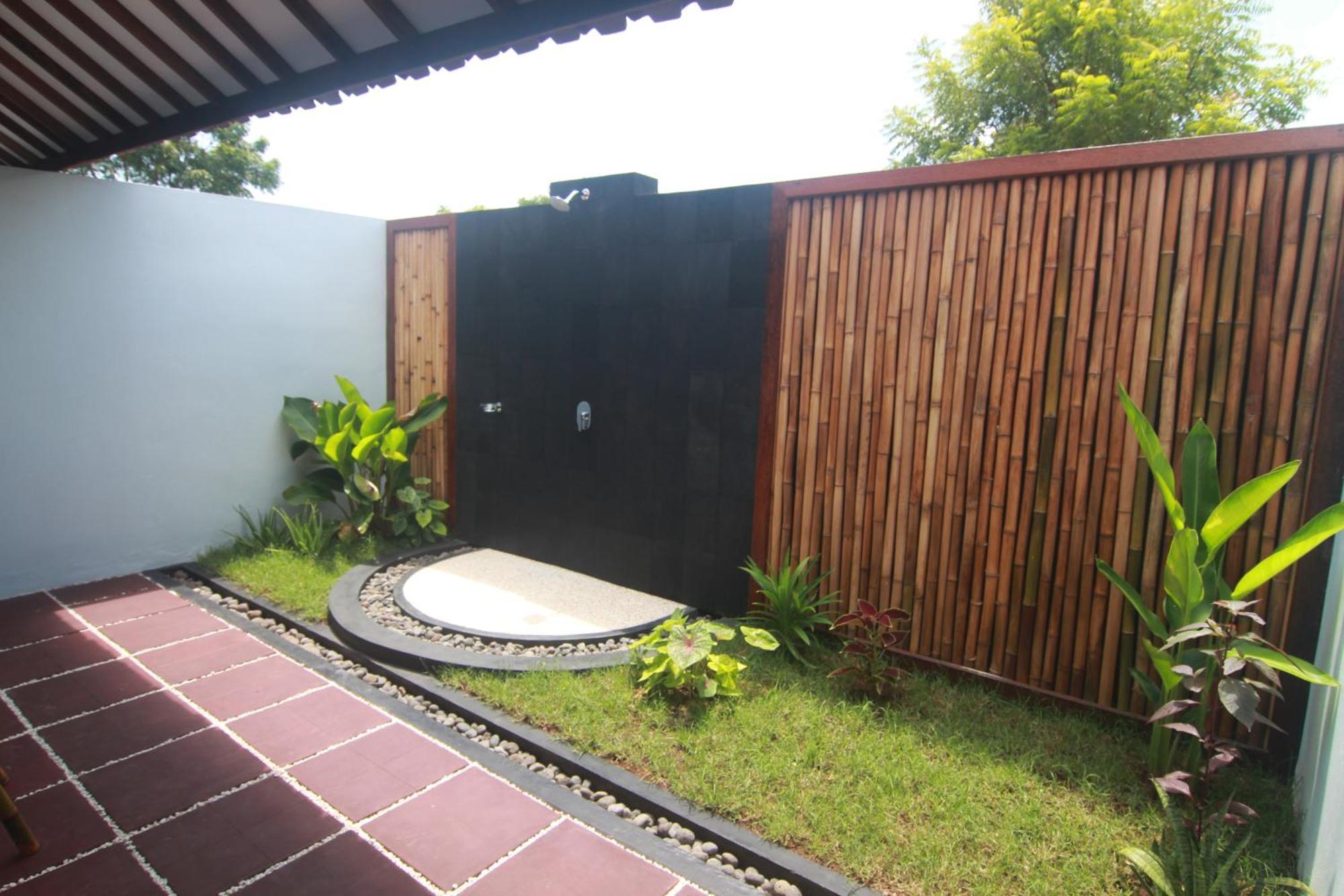 Batu Ampar Menjangan Resort