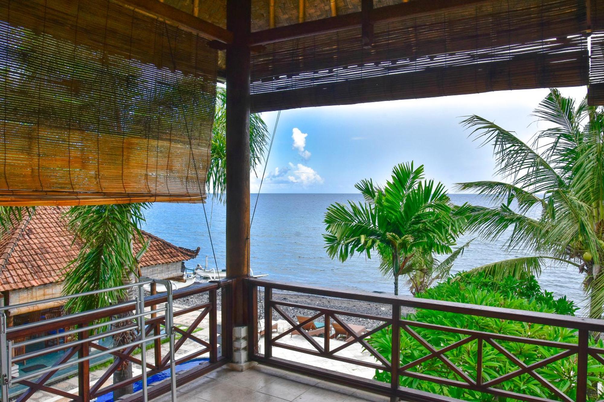 Ganesha Guest house *