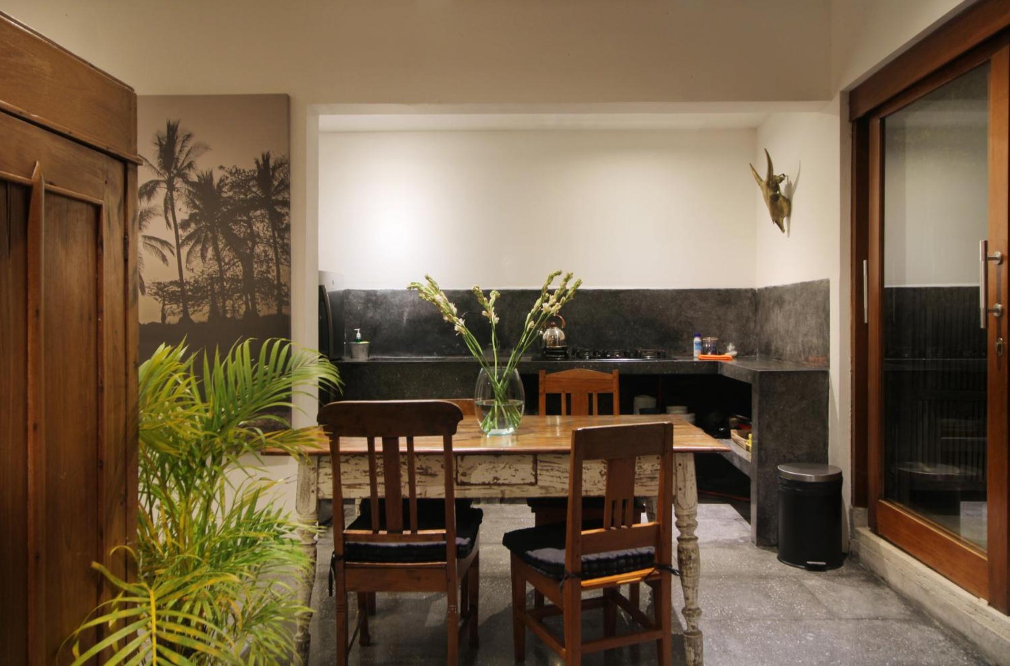 Aparthotel The 3*
