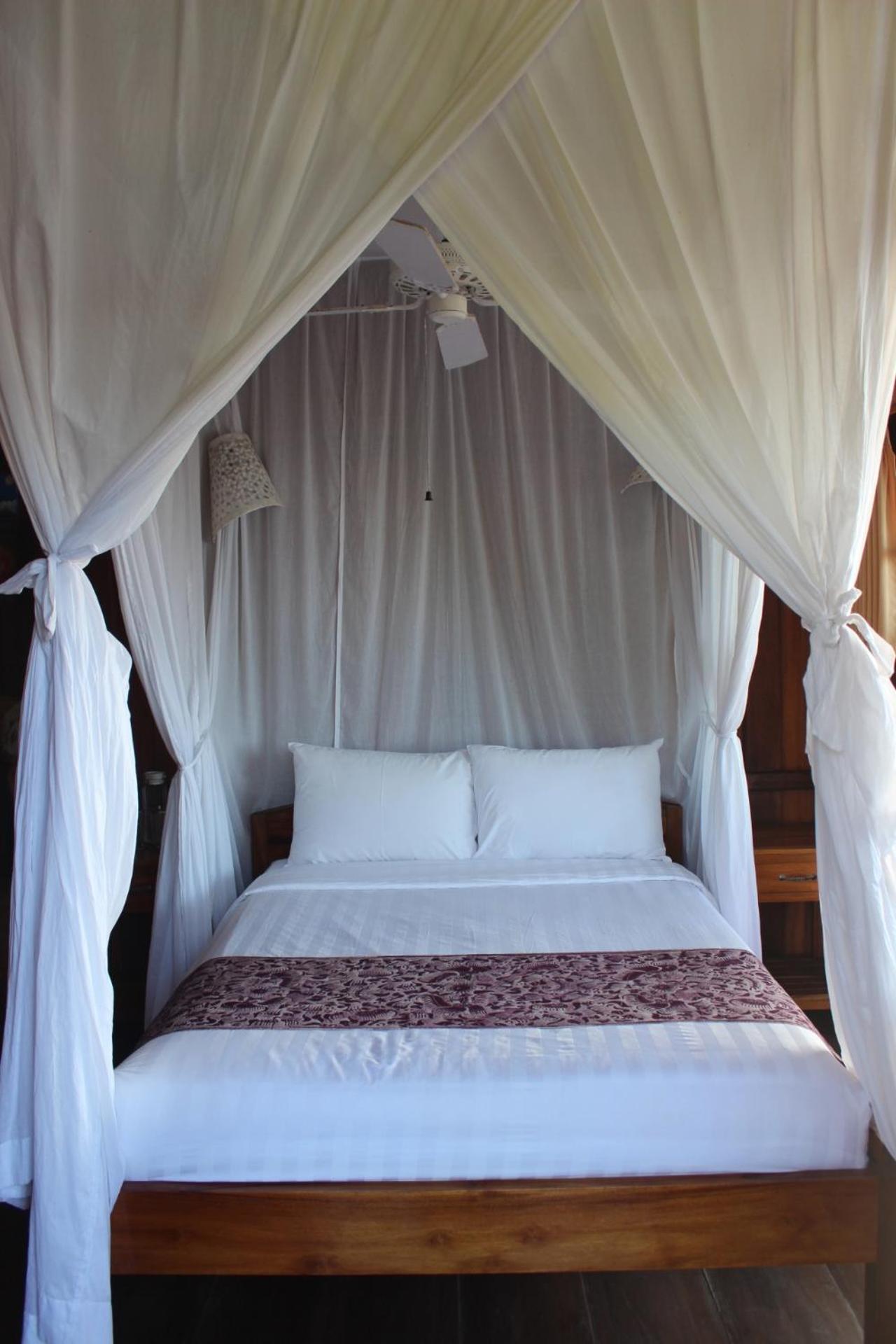 Bay Hideaway Holiday park 4*
