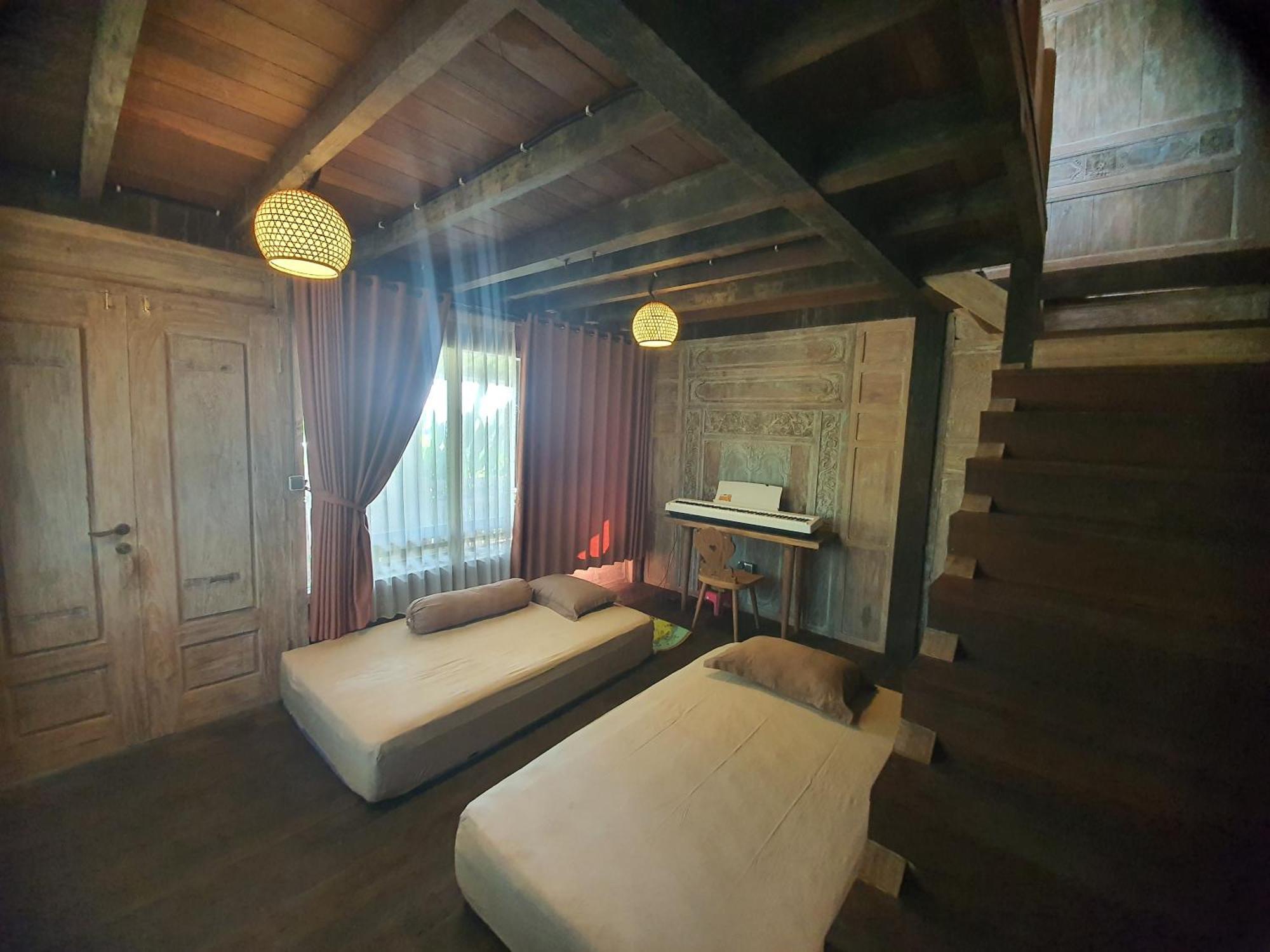 Agaliving Medewi Bed & Breakfast 4*