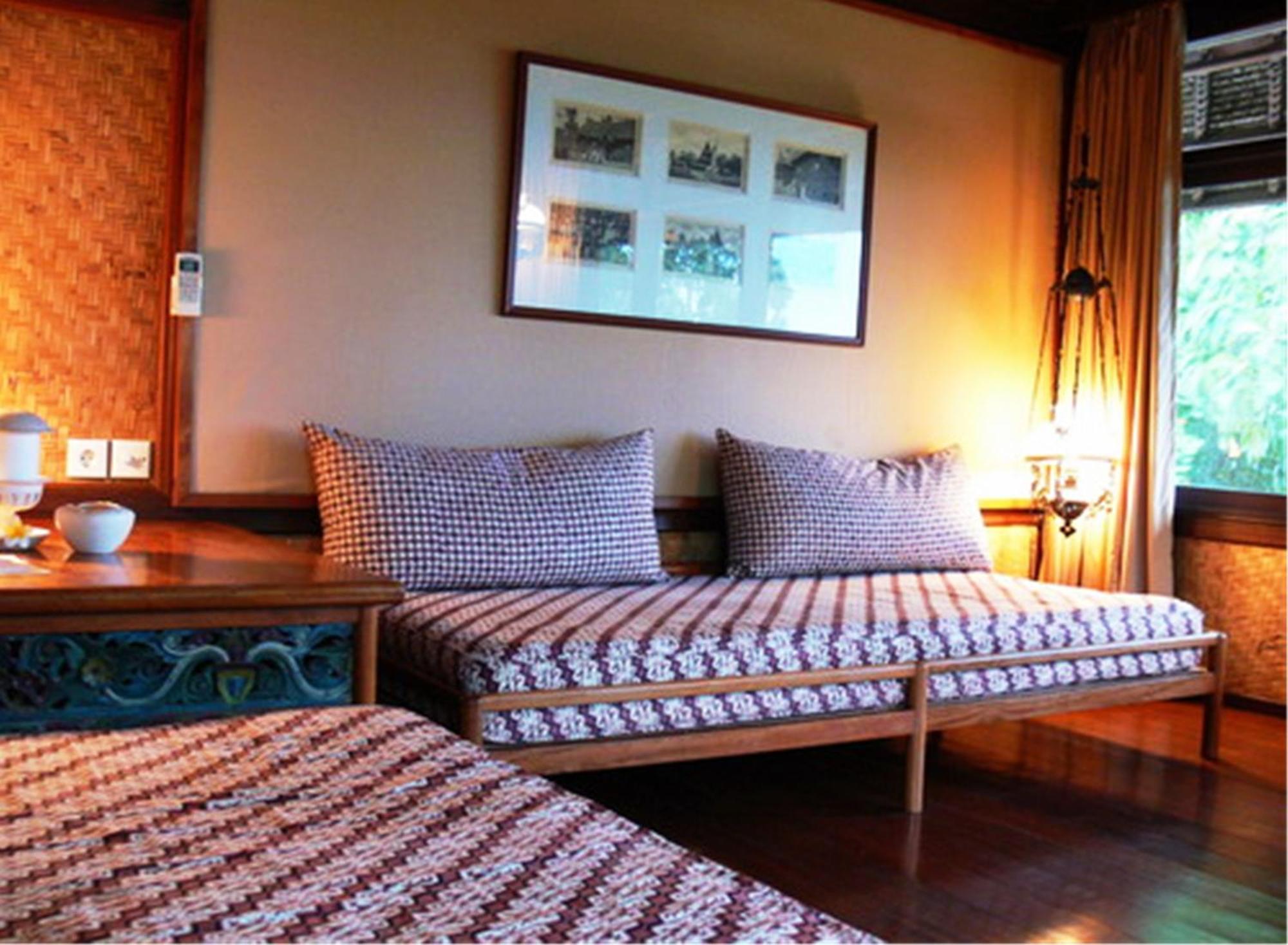 Tandjung Sari Resort 4*