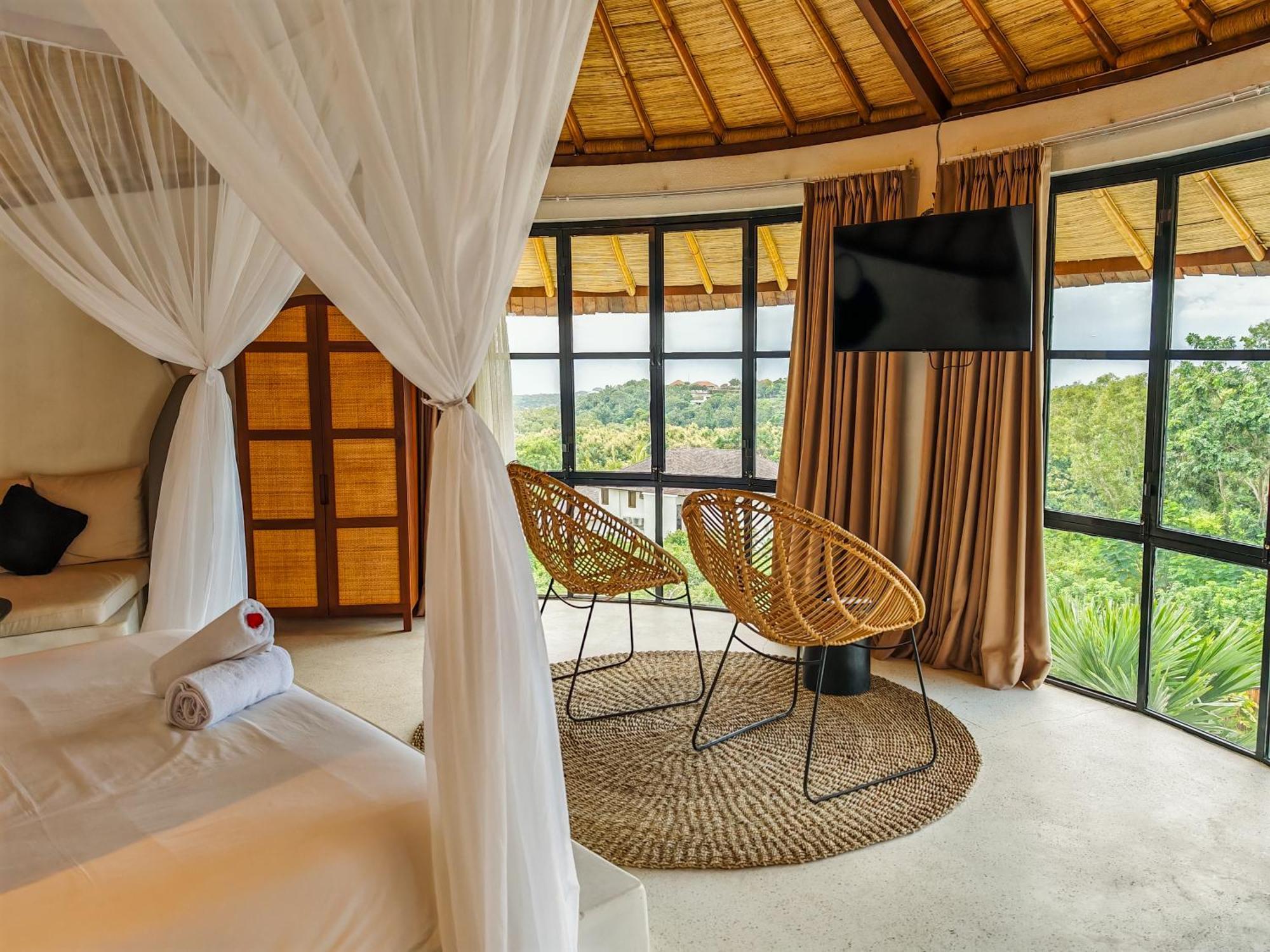 Hillstone Luxury Village Villa