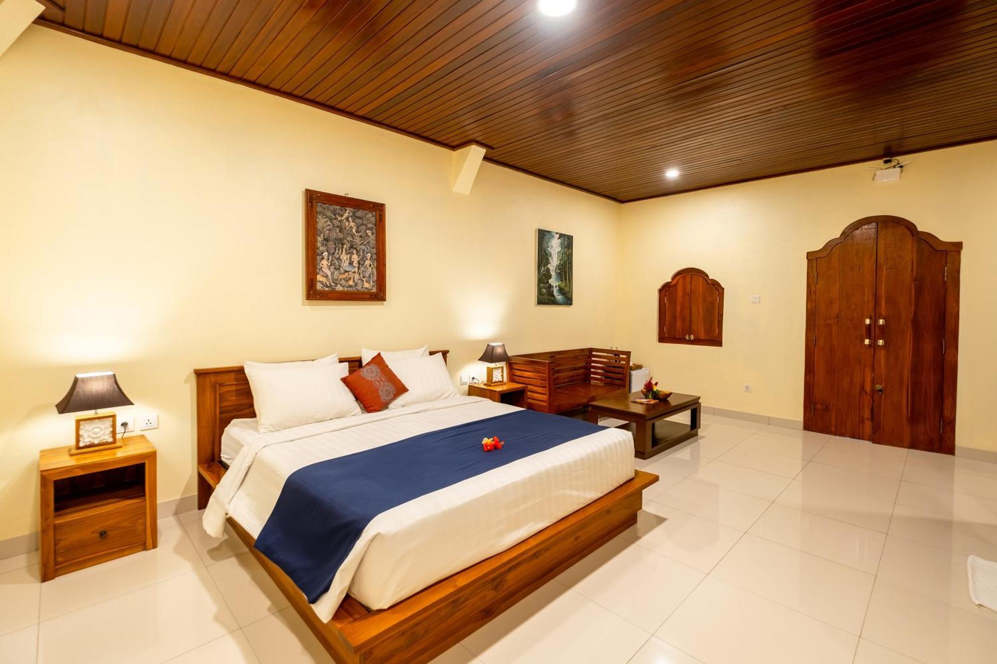 Dhiari Guest house *