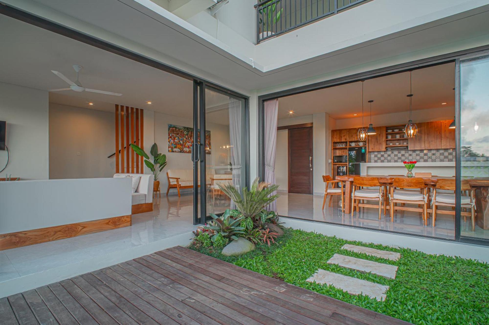 Villa Mahadewi Sunset *